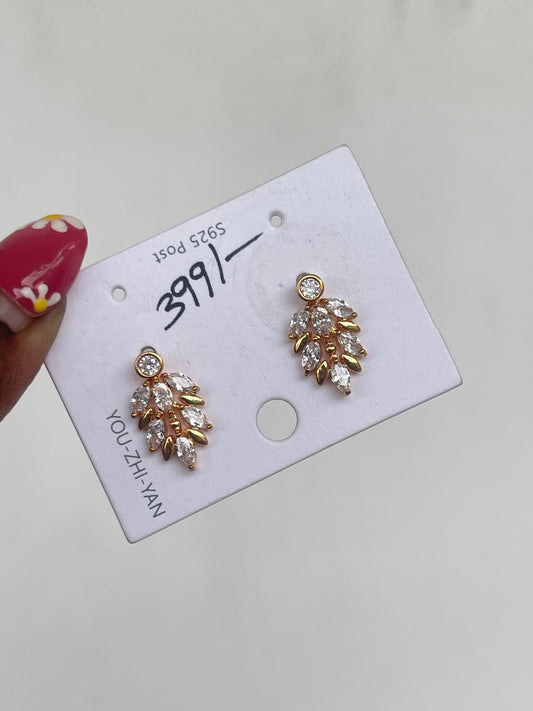 Gold leaf studs Color won't fade