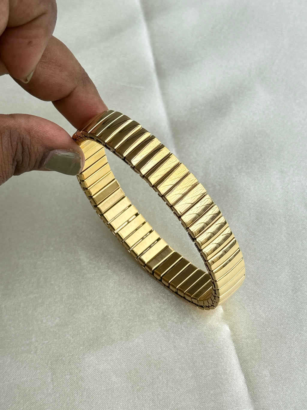 Ab031 flexible Anti tarnish bracelets suits for girls and boys
