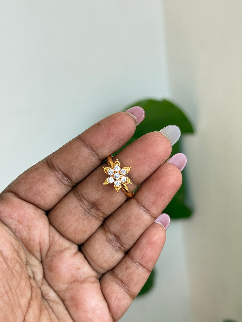 Rg040 panchaloham flower adjustable finger ring