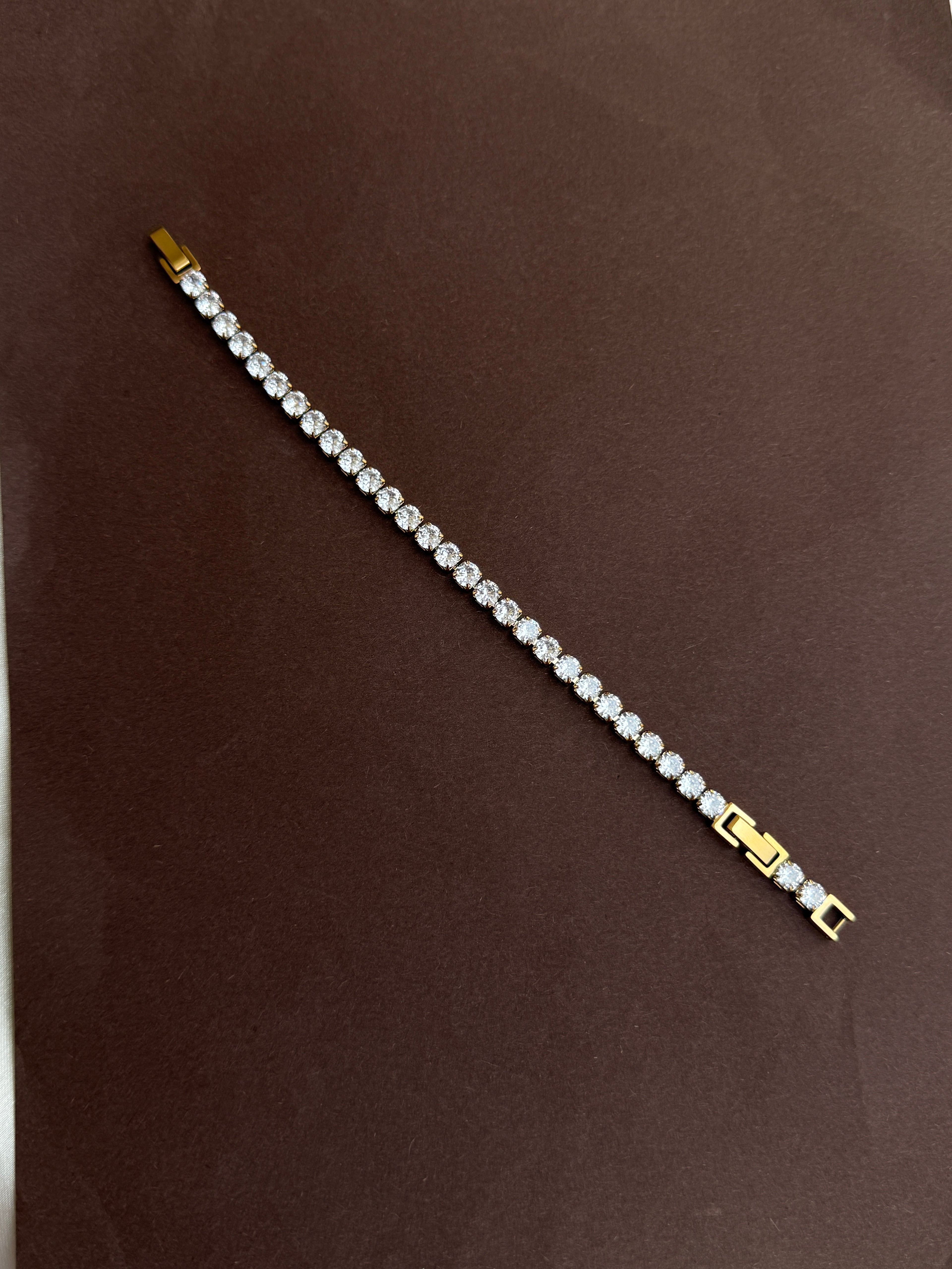 Br538 anti tarnish stones chain bracelet