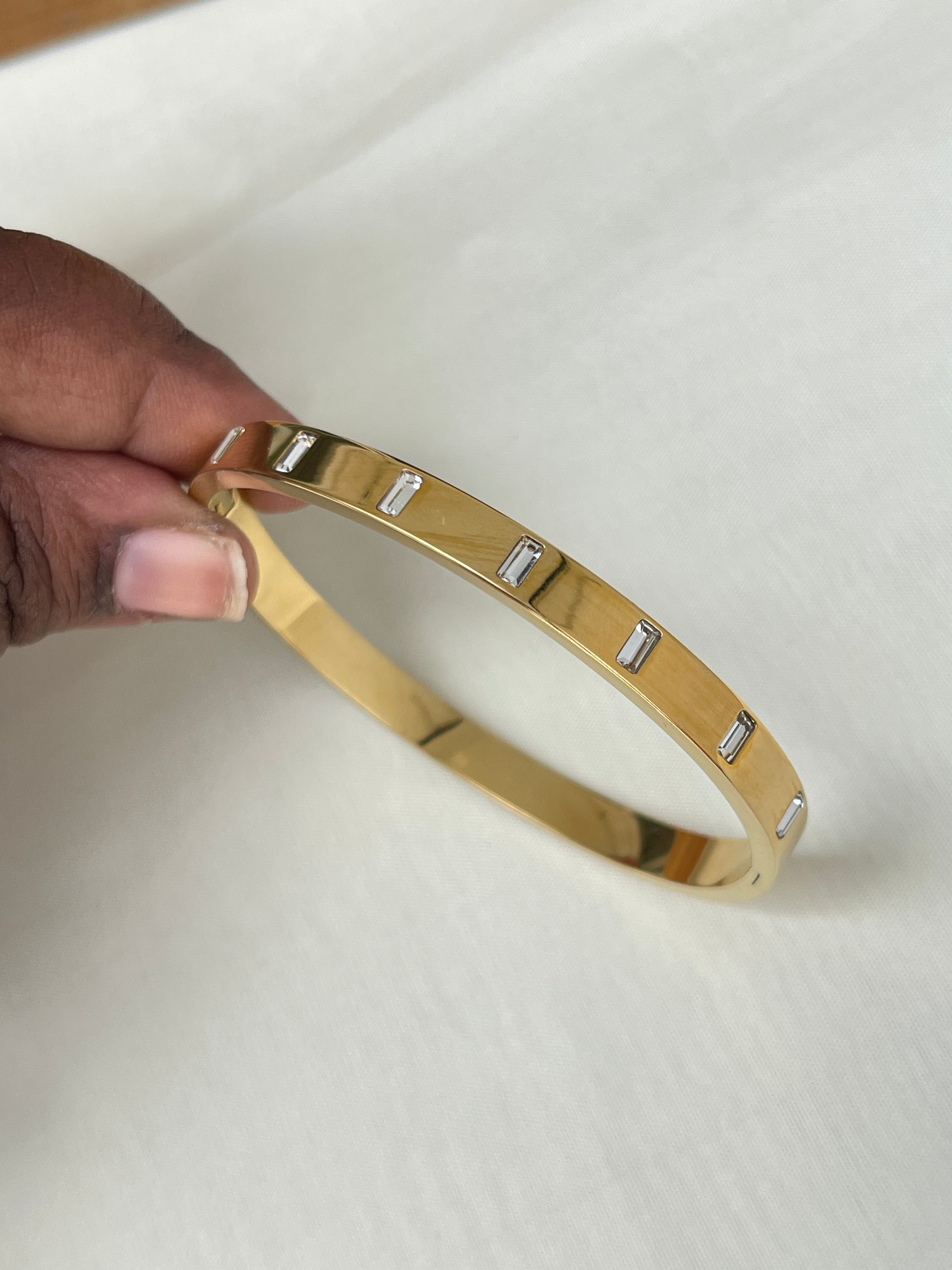7 stone gold bracelet