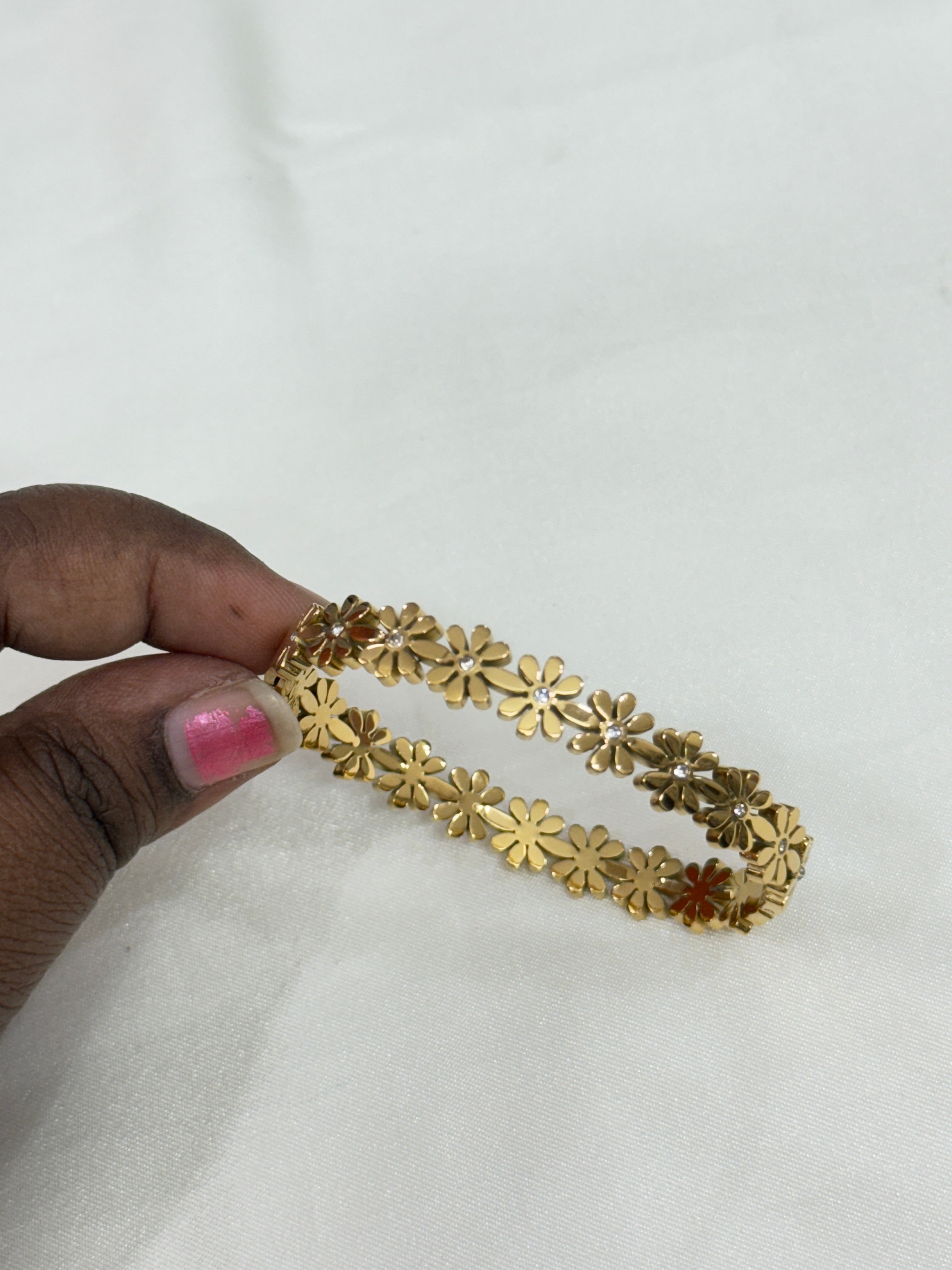 Ab052 flower  openable anti tarnish bracelet suits for 2.0 and 2.2 size