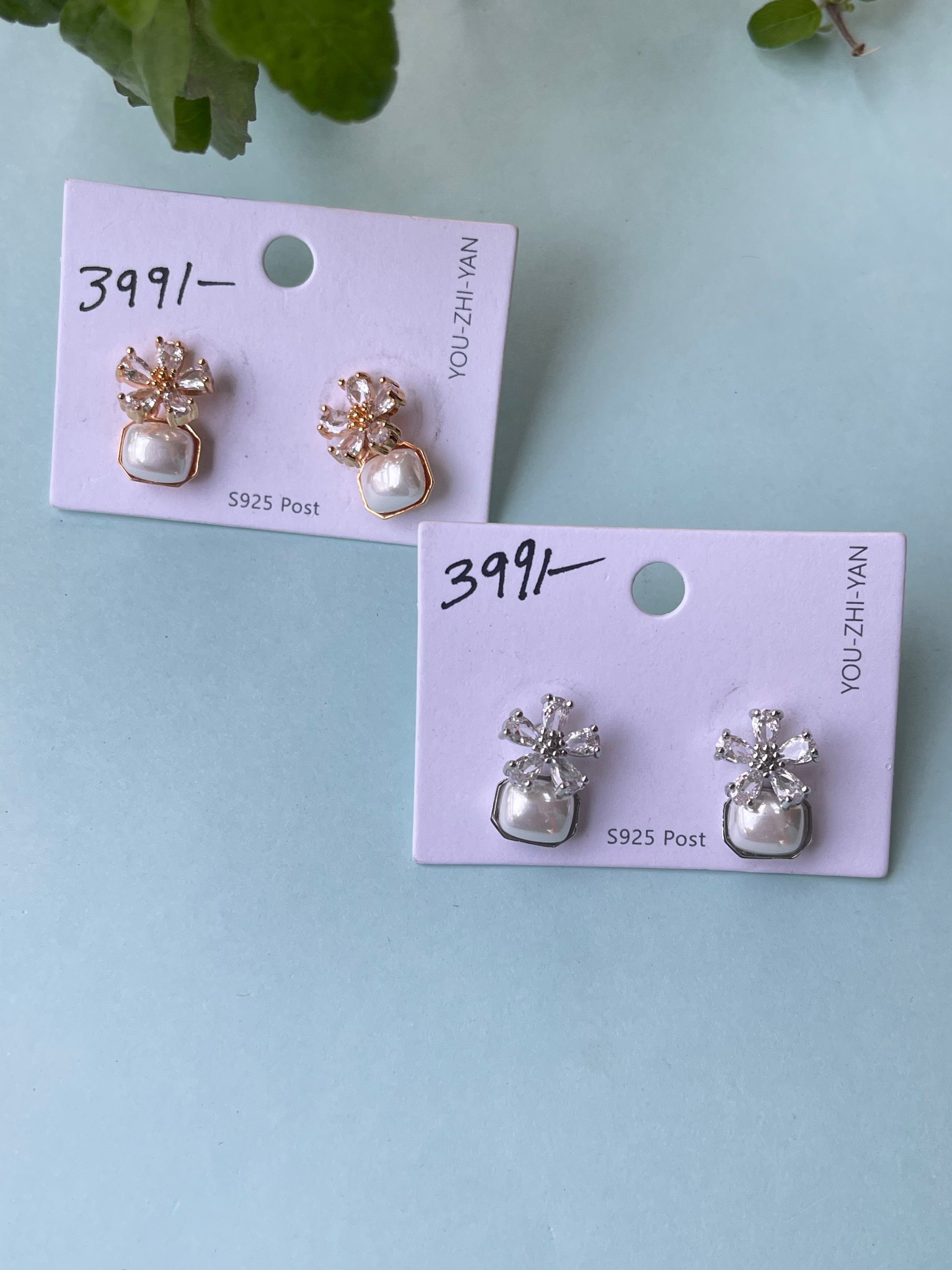 Square pearl hanging studs