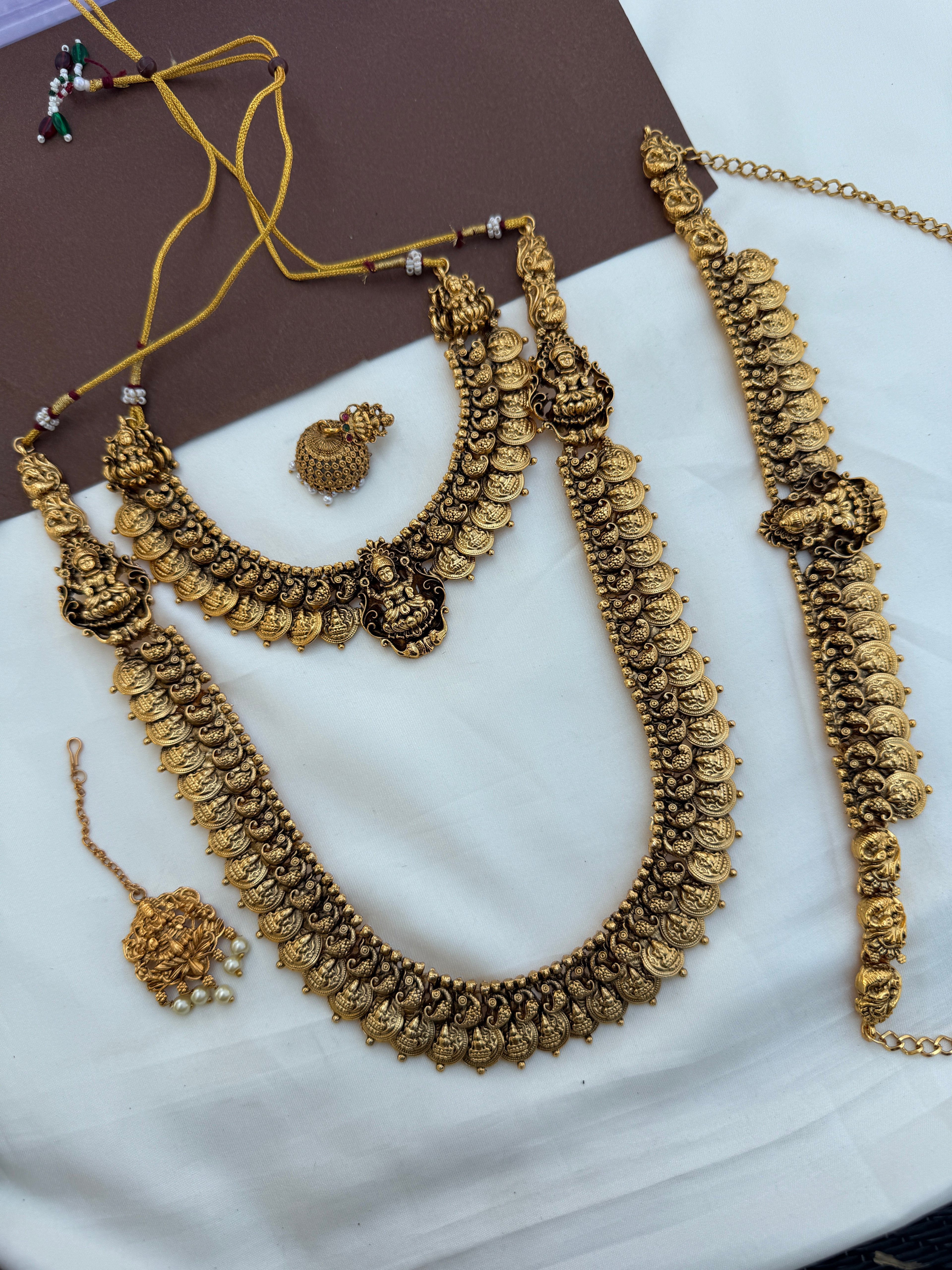 Bs261 Laksmi Devi kasulaperu bridal set hipchain and tikka