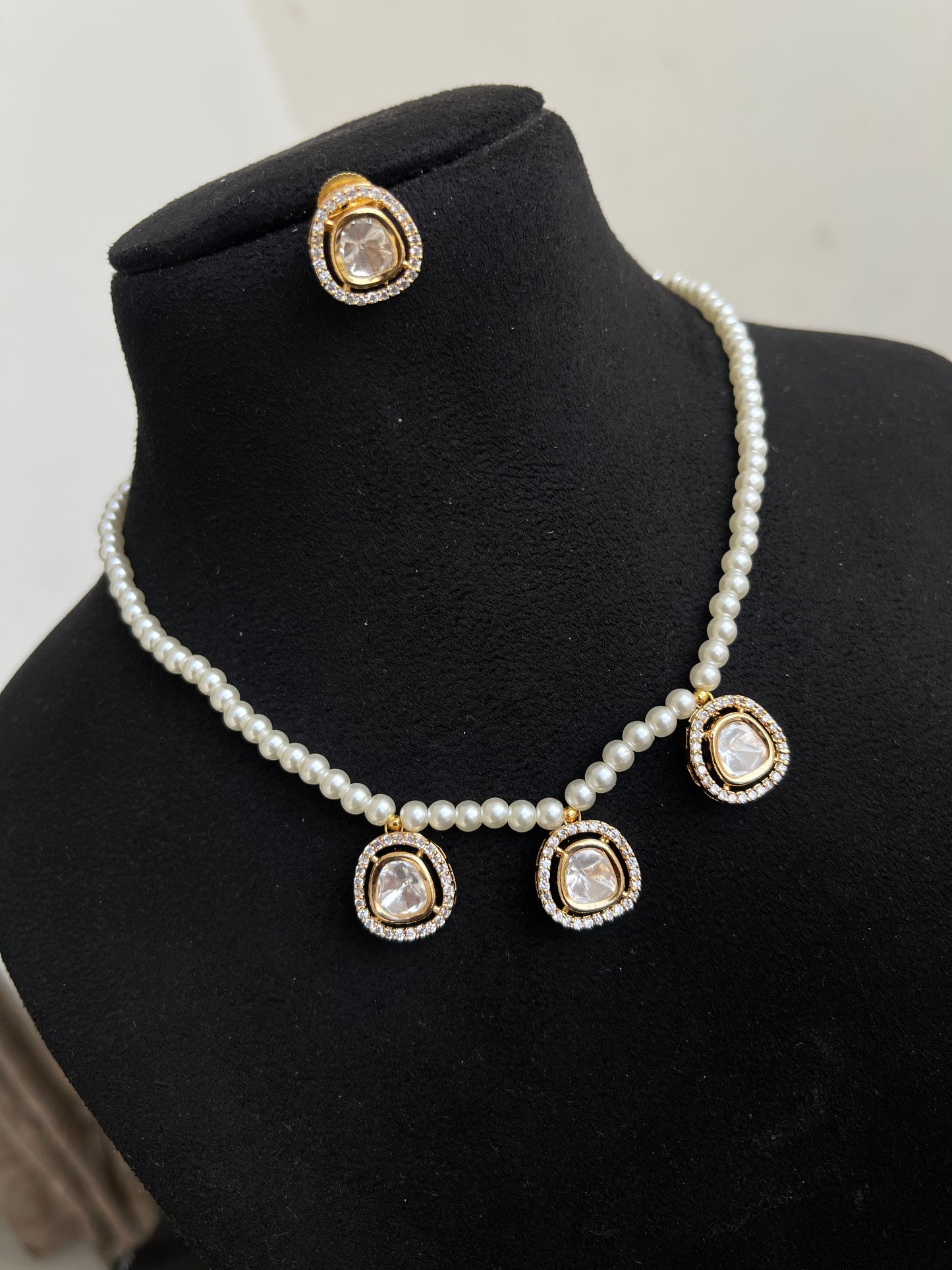 Pearl Kundan simple neckset with earrings