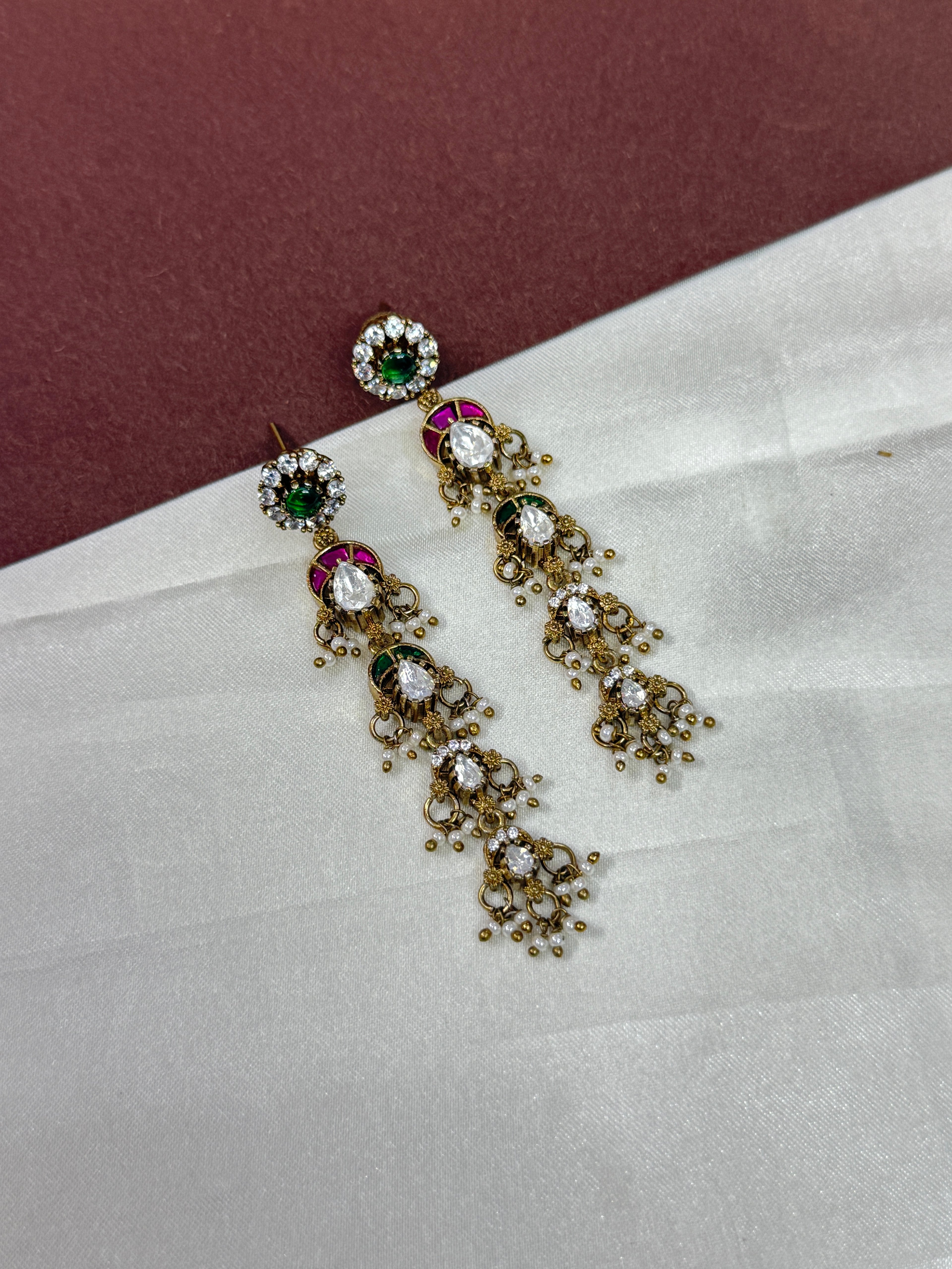 Er110 jadau Kundan tassels