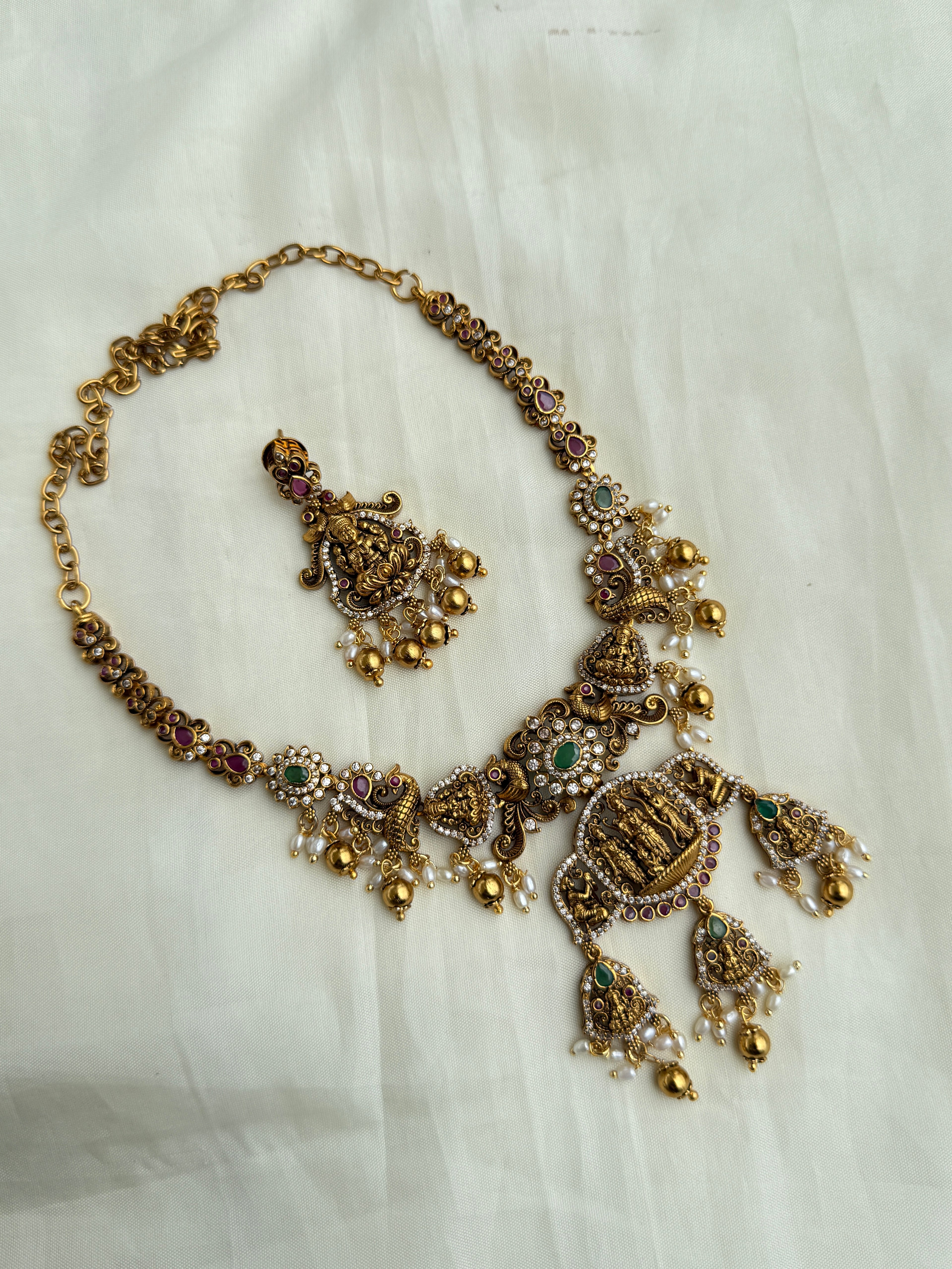 Ns312 ram parivaar and Lakshmi Devi nakshi neckset