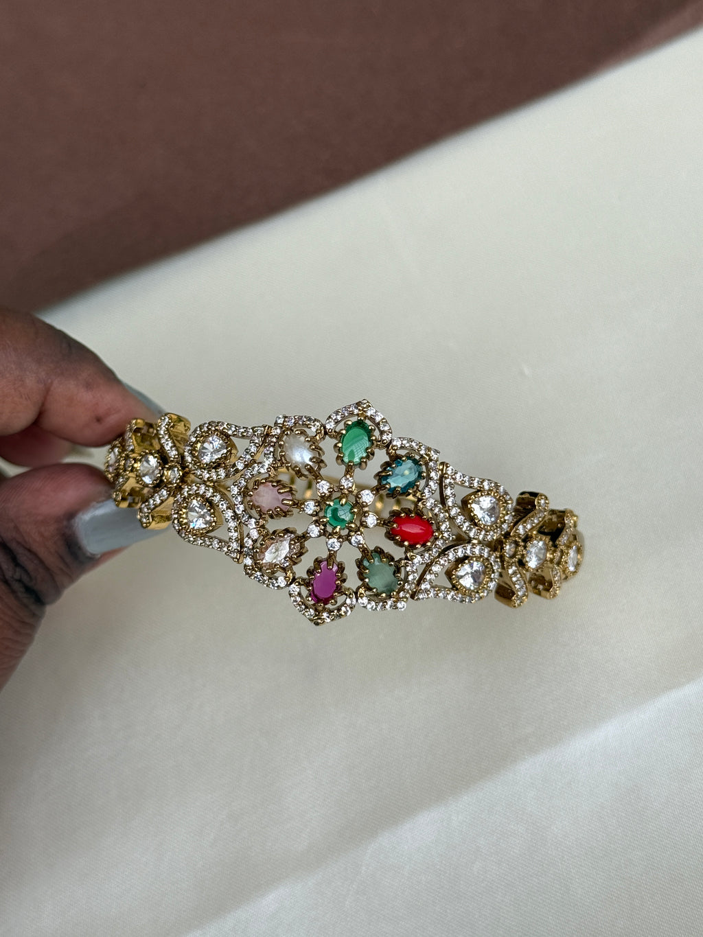 Br522 openable navarathan kada bracelet