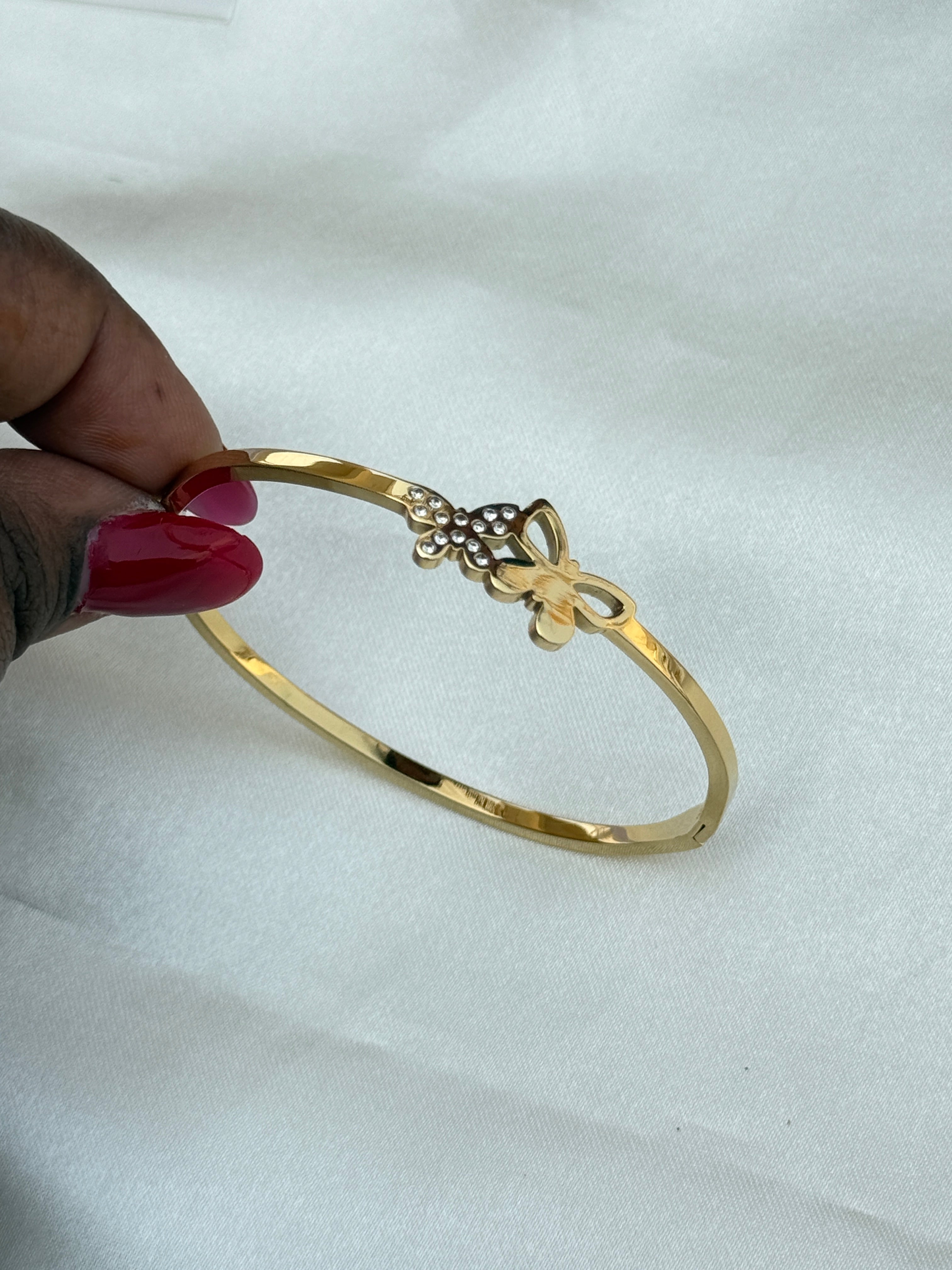 Ab076 anti tarnish double butterfly openable kada bracelet