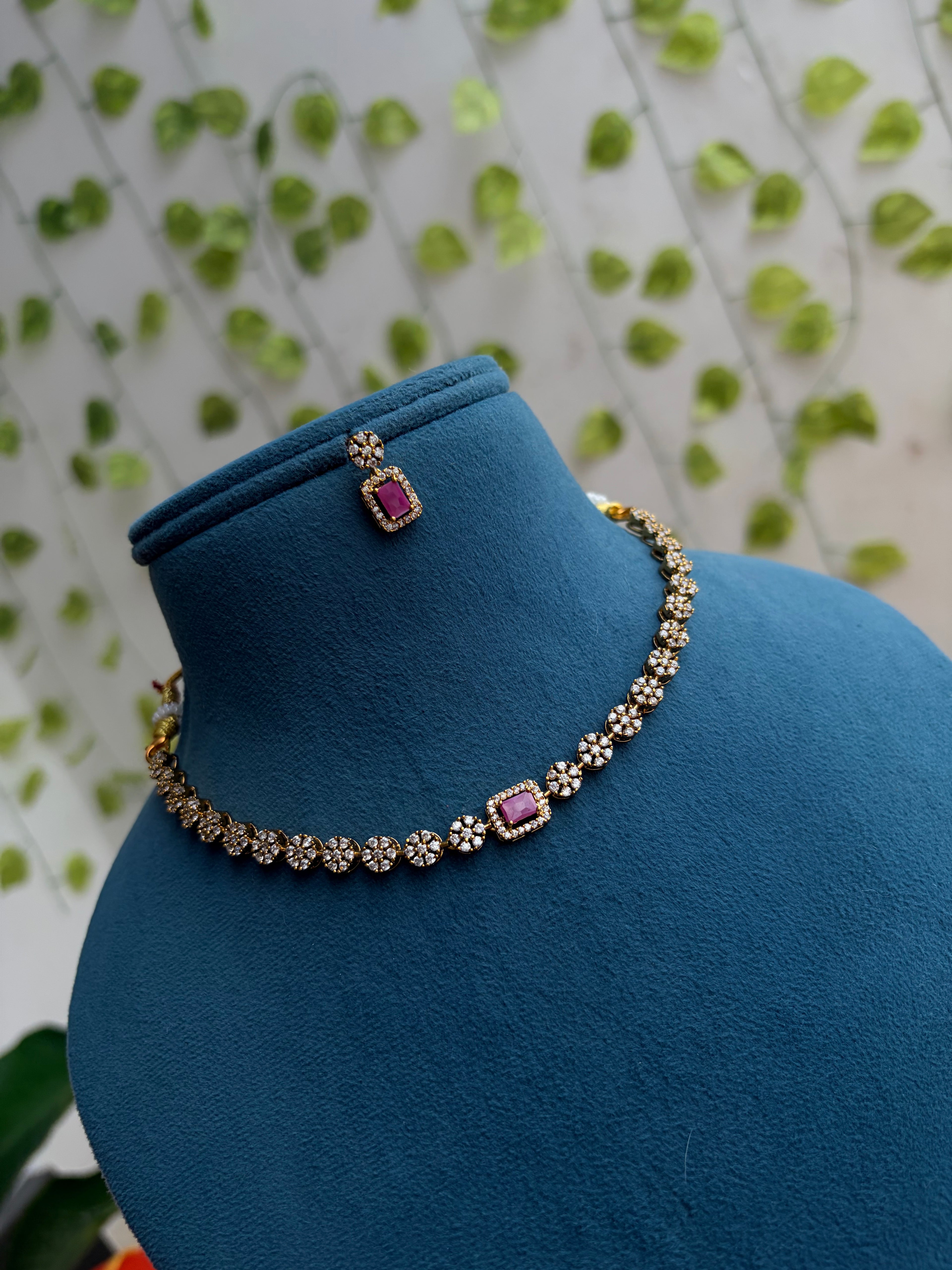 Ns935 Pink and white stones Short Neckset with Earrings