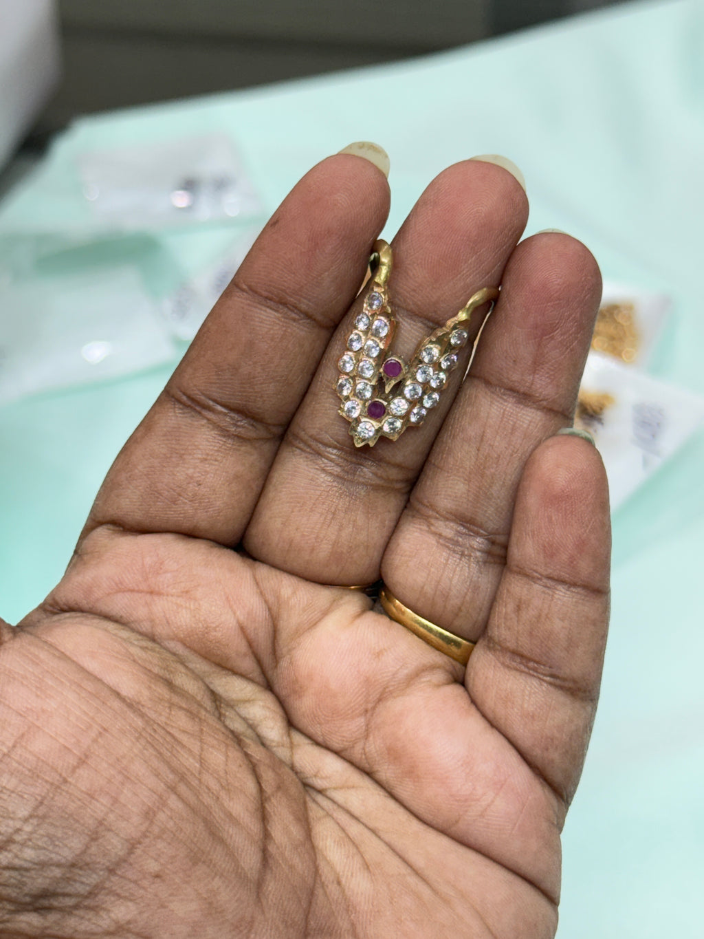 Ph100 Panchaloham polished Vanky stones finger ring