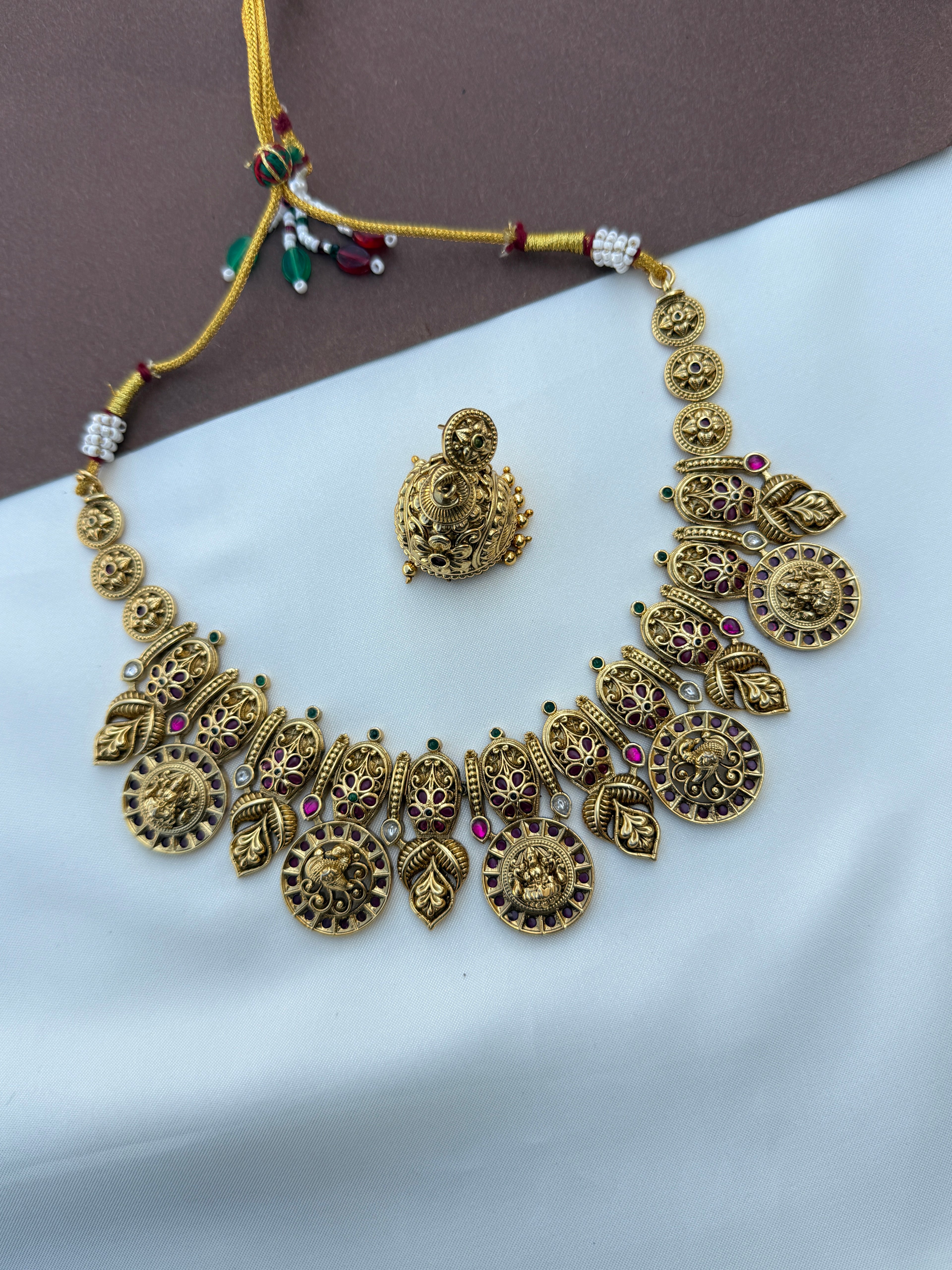 Ns643 Lakshmi devi jadau kundan kasu neckset