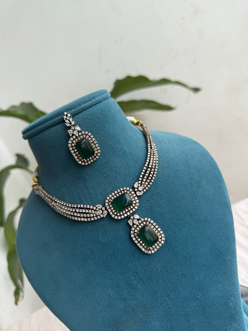 Ns517 emerald neckset