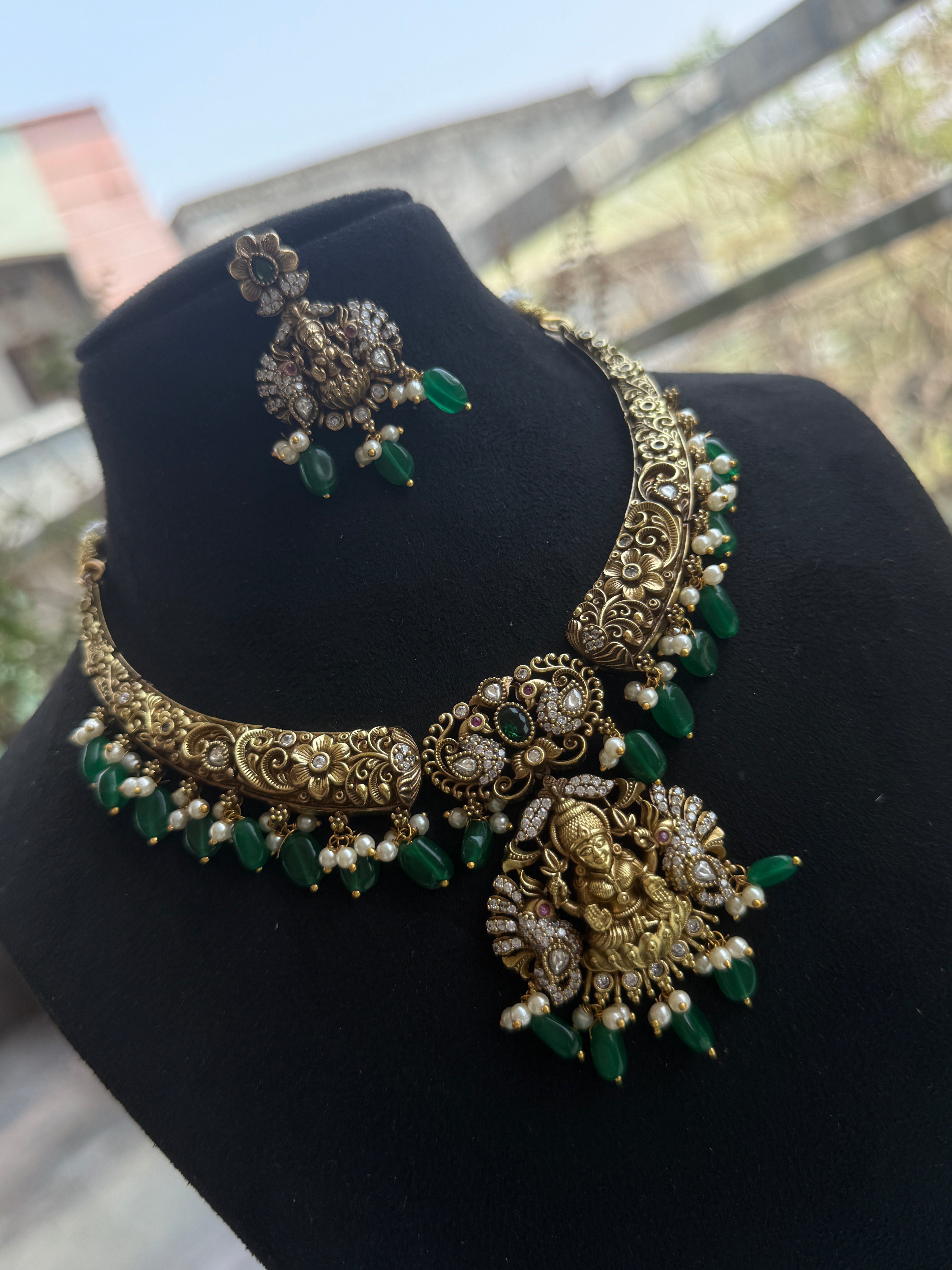 Ns262 lakshmi devi kundan kante