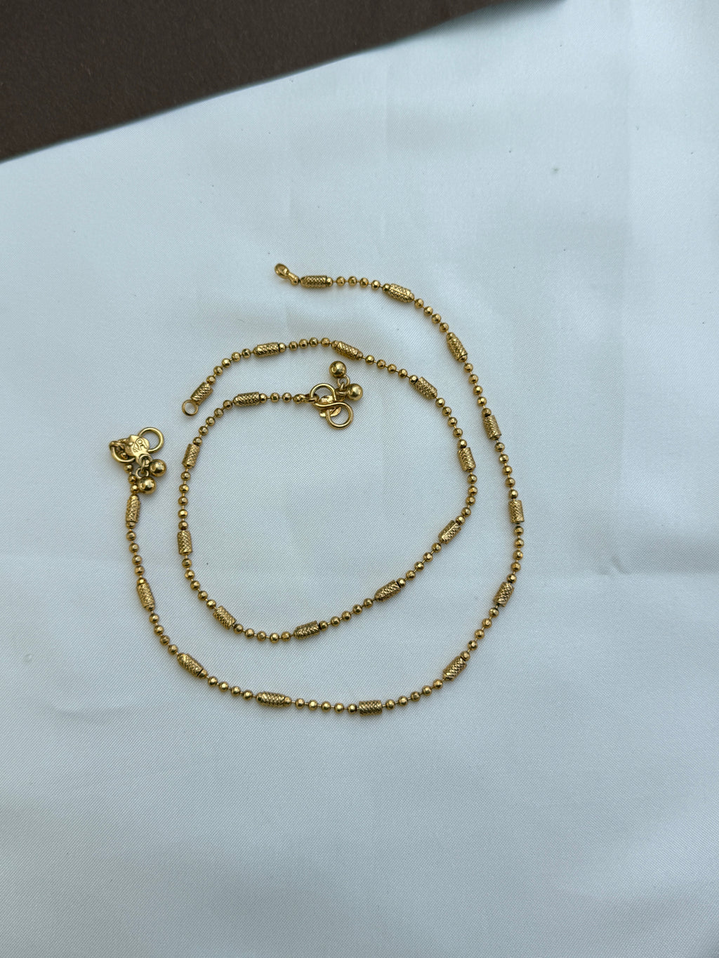 Ak107 gold ball anklets