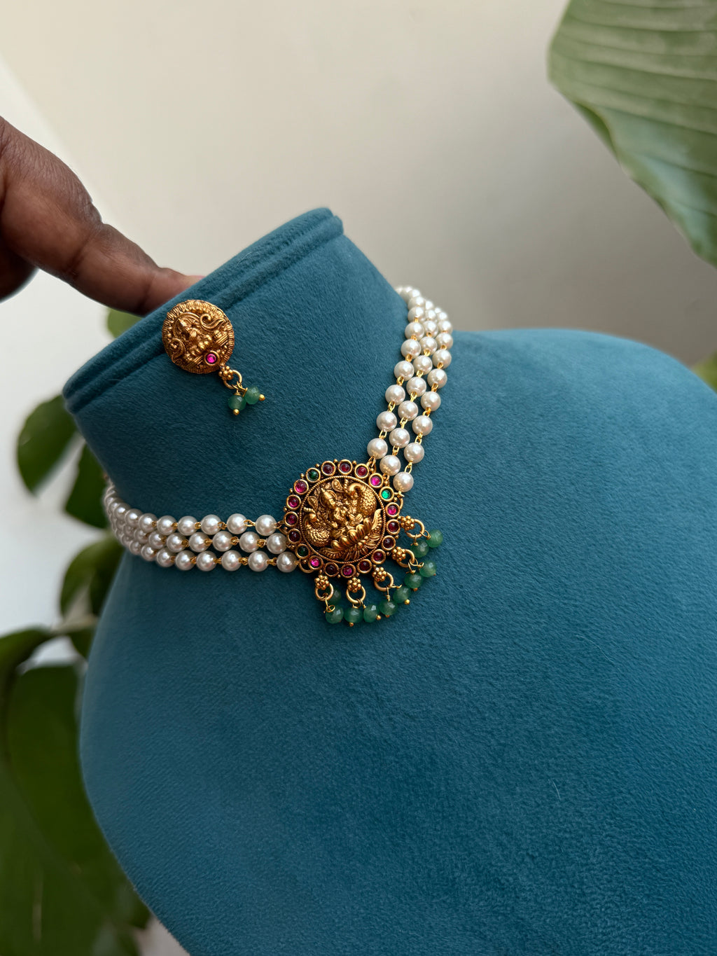 Ch020 3 lines Lakshmi devi pearl choker
