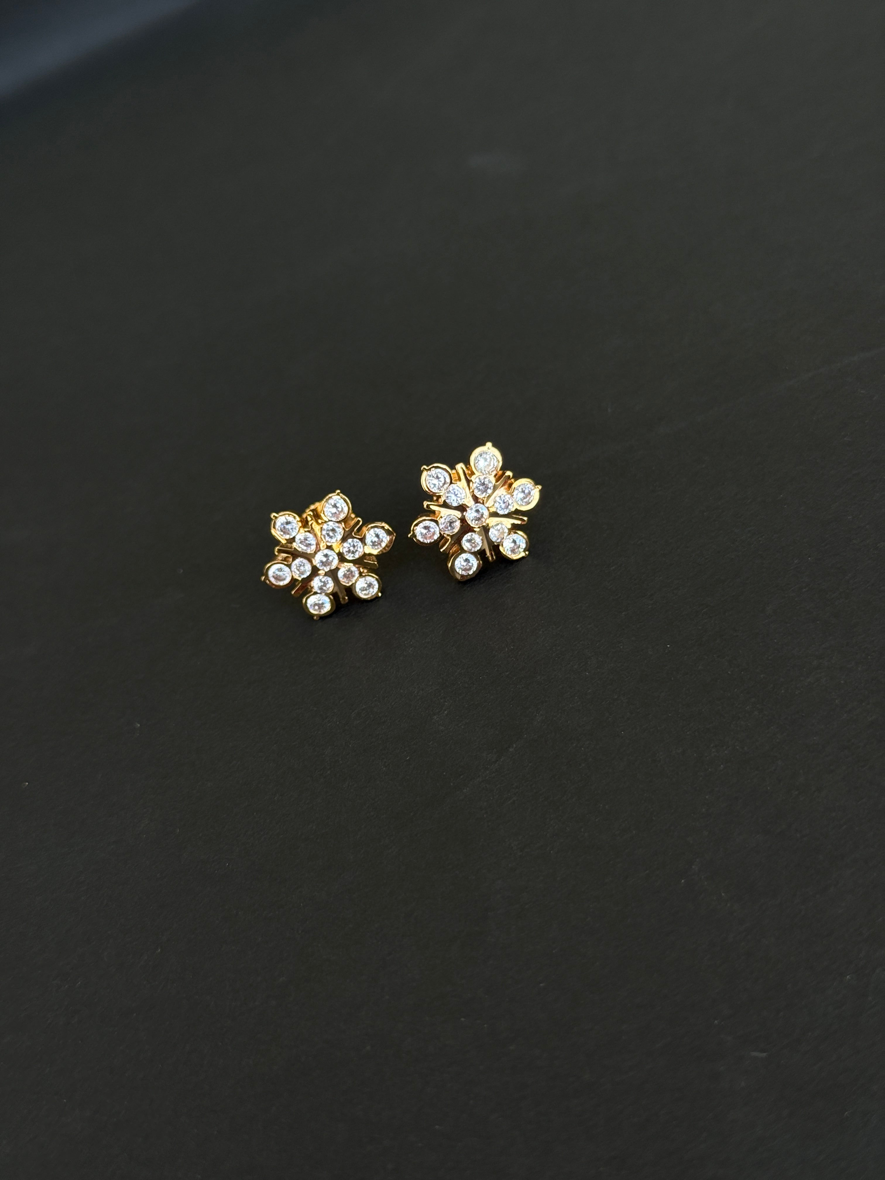 Ph015 panchaloham white stone studs