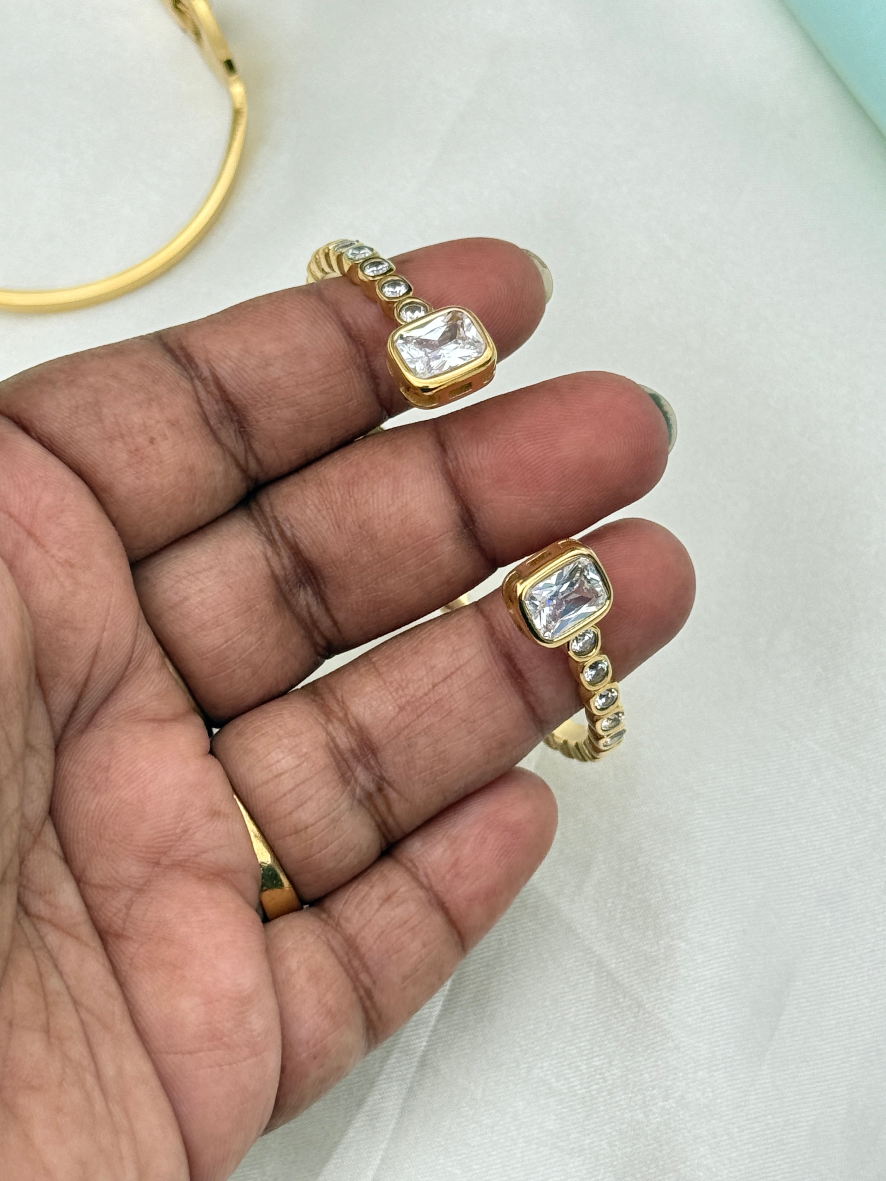 Ab594 anti tarnish 2stone 2:4 to 2:6 size opeanable kada bracelet