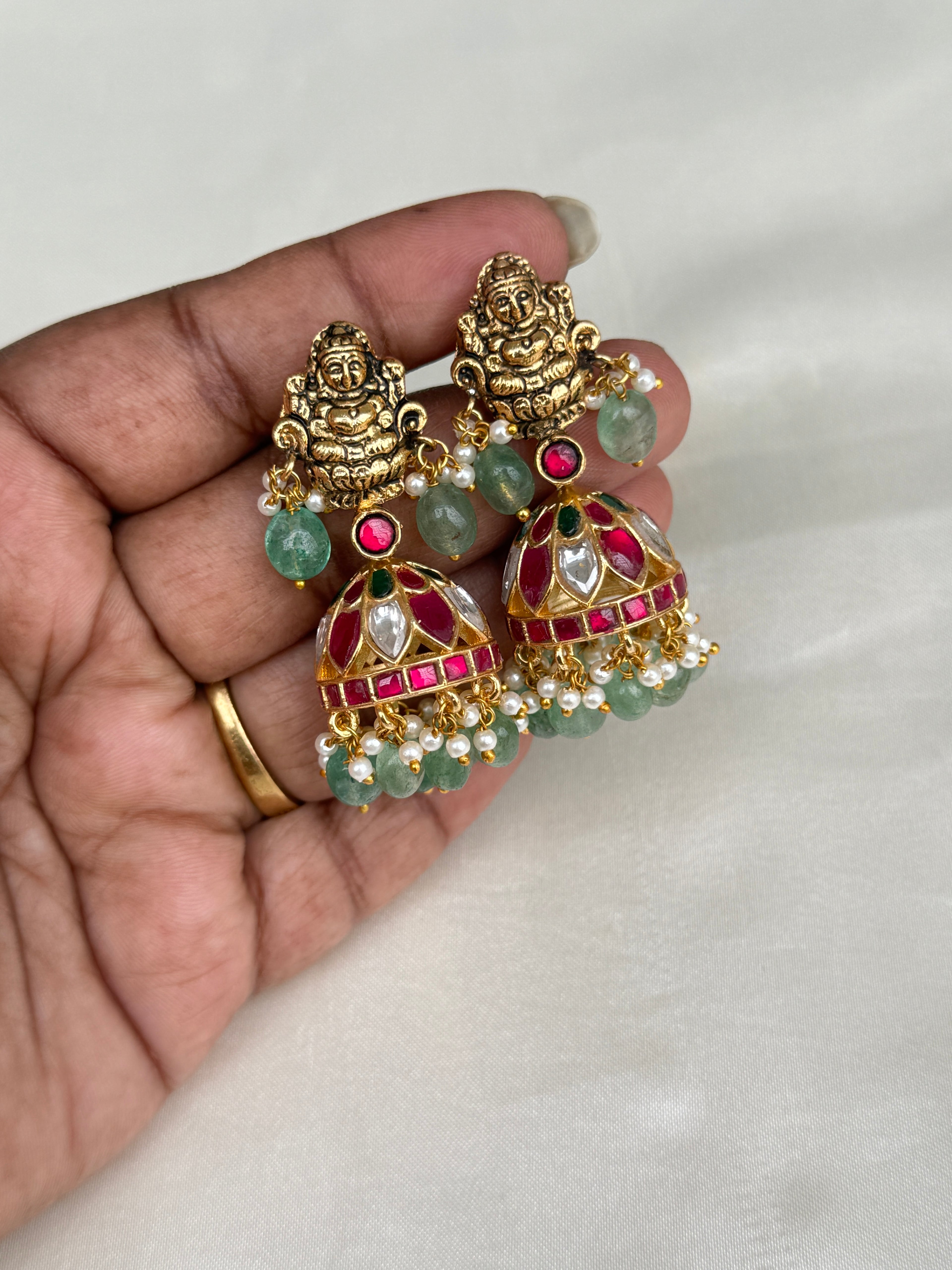 Er127 Lakshmi Devi jadau Kundan butta Earrings