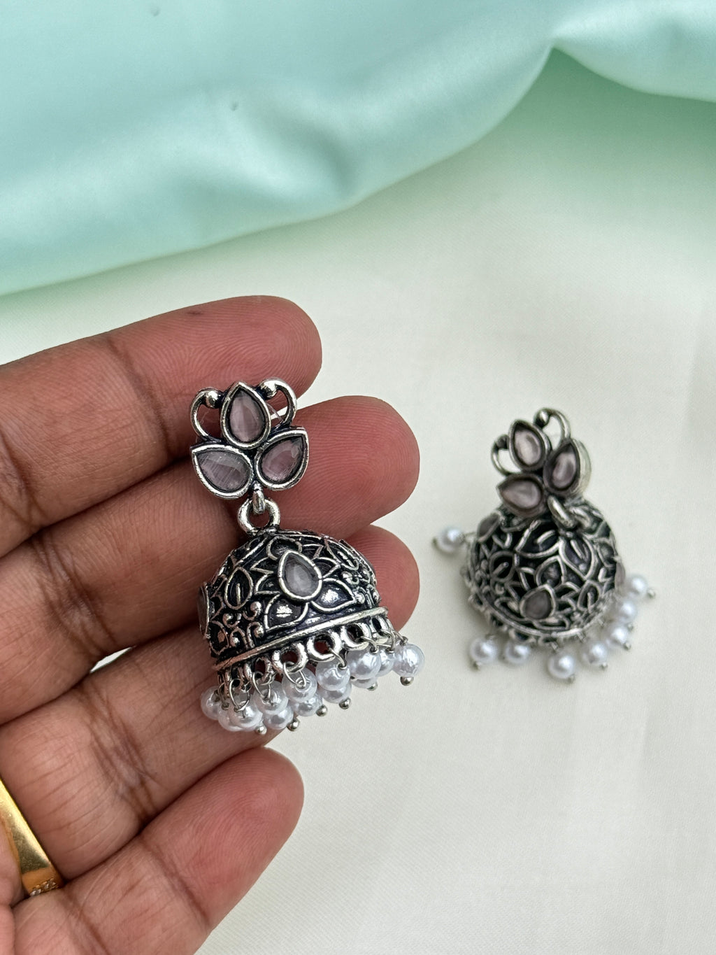 Er207 oxidised butta back push earings
