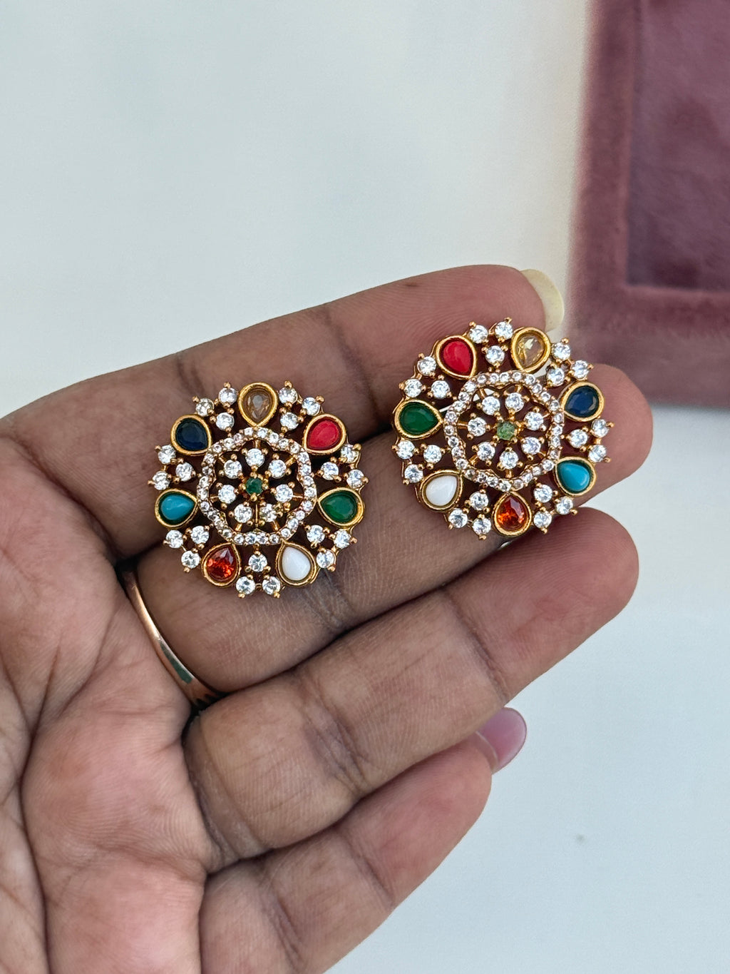 St034 navarathan studs