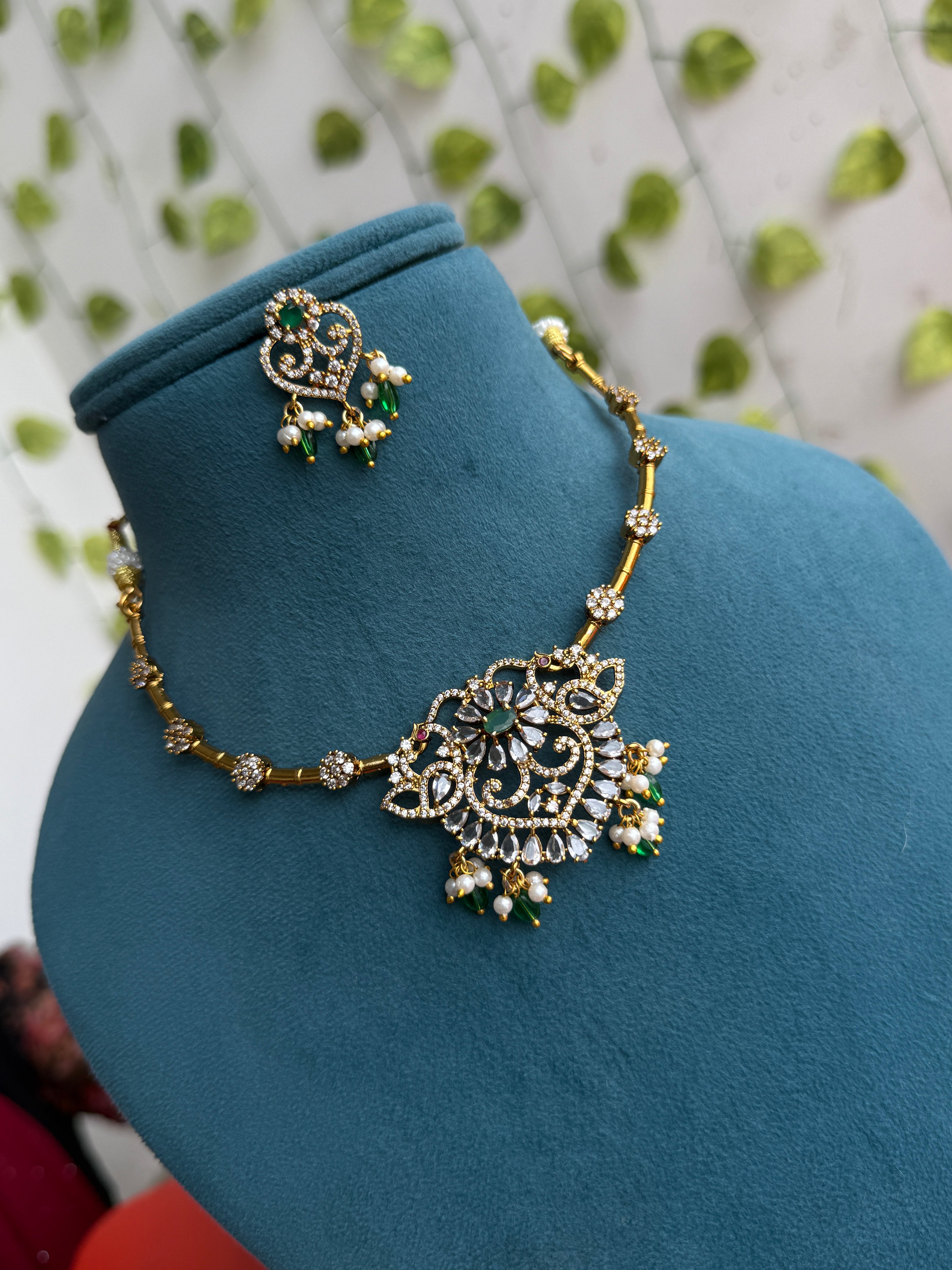 Ns847 peacock multi stones short kante Neckset with earrings