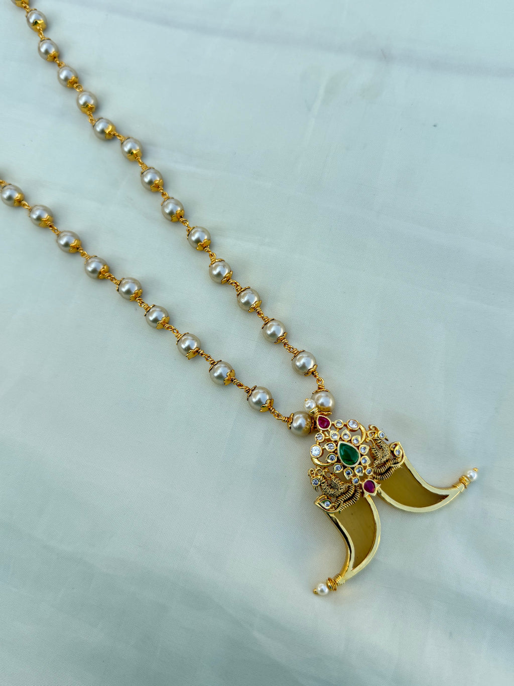 Pg003 multi puligoru pendant with pearl chain