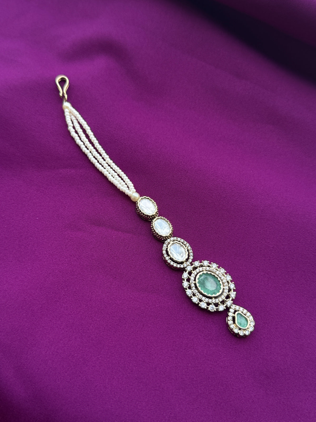 Mossinaite stones 3 layers pearls tikka tk807