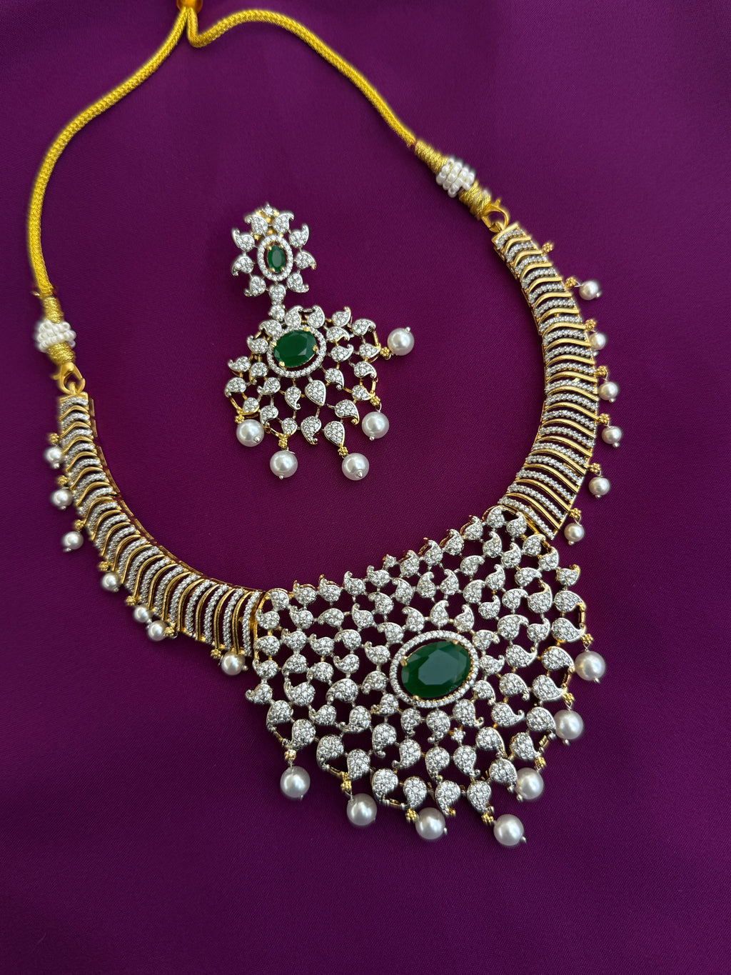 Kante diamond replica short neckset with flower design earrings ns200