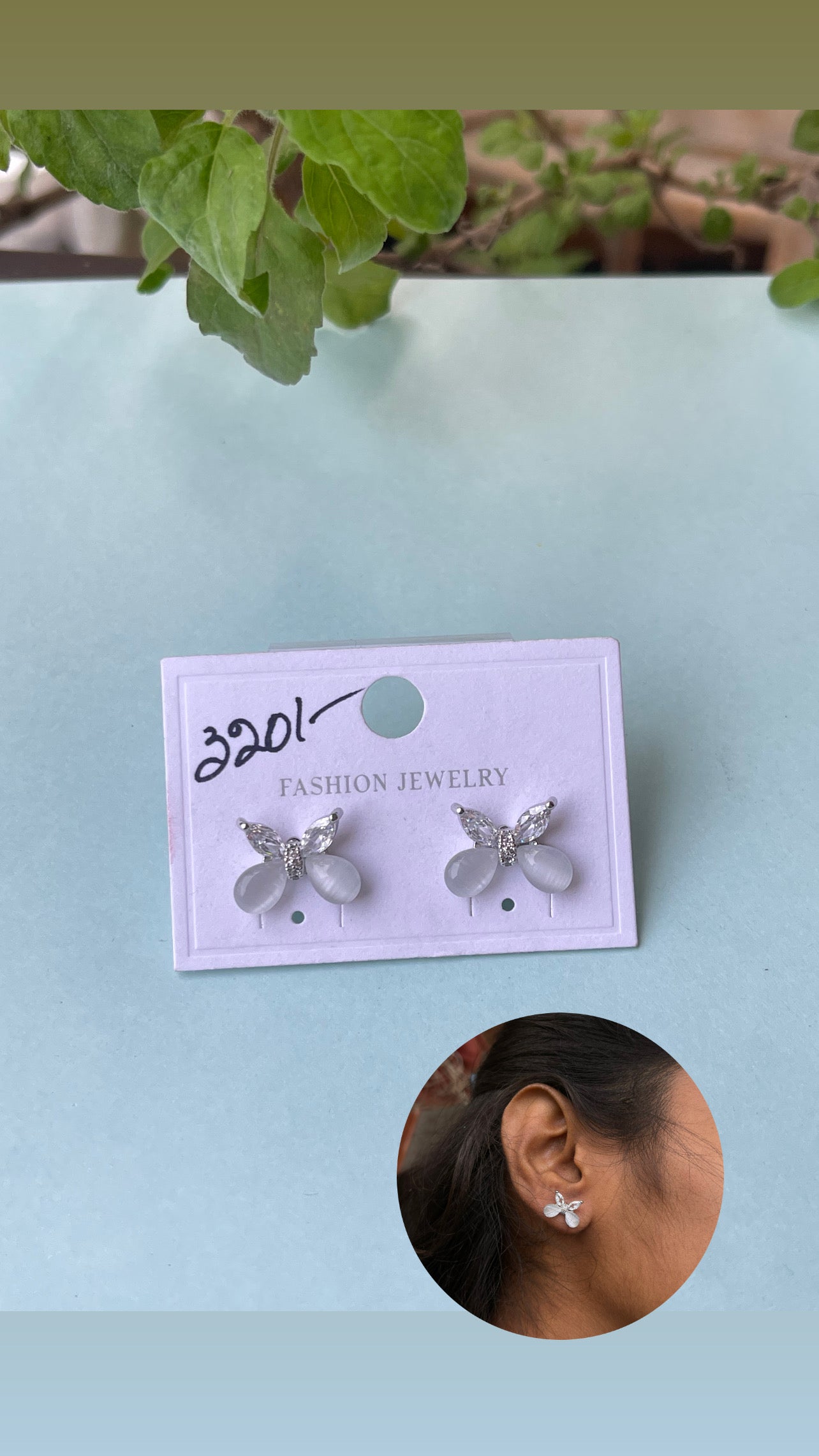 Mini bow studs in 2 Colors silver rose-gold