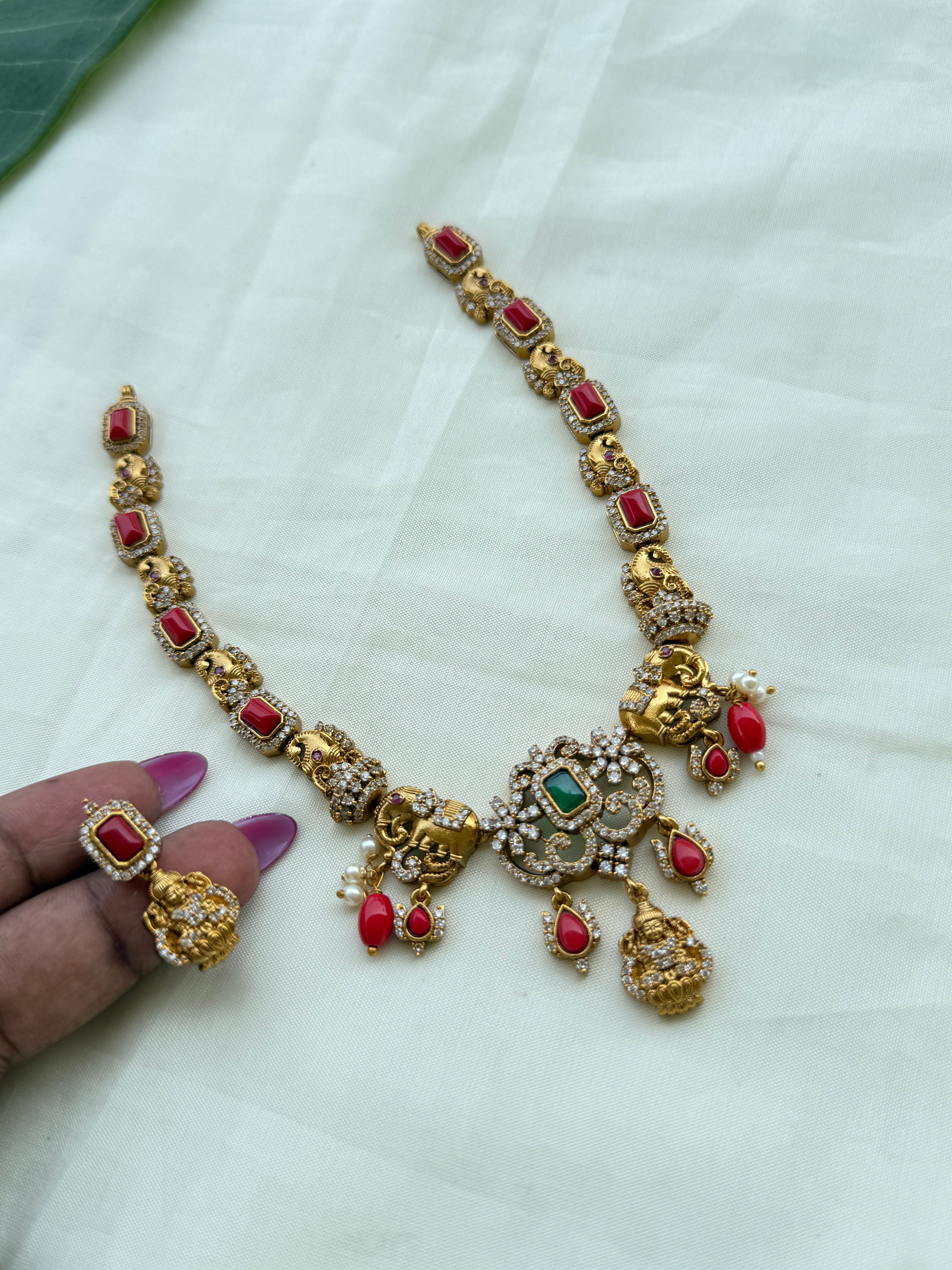 Ns263 elephant lakshmi Devi corals short neckset