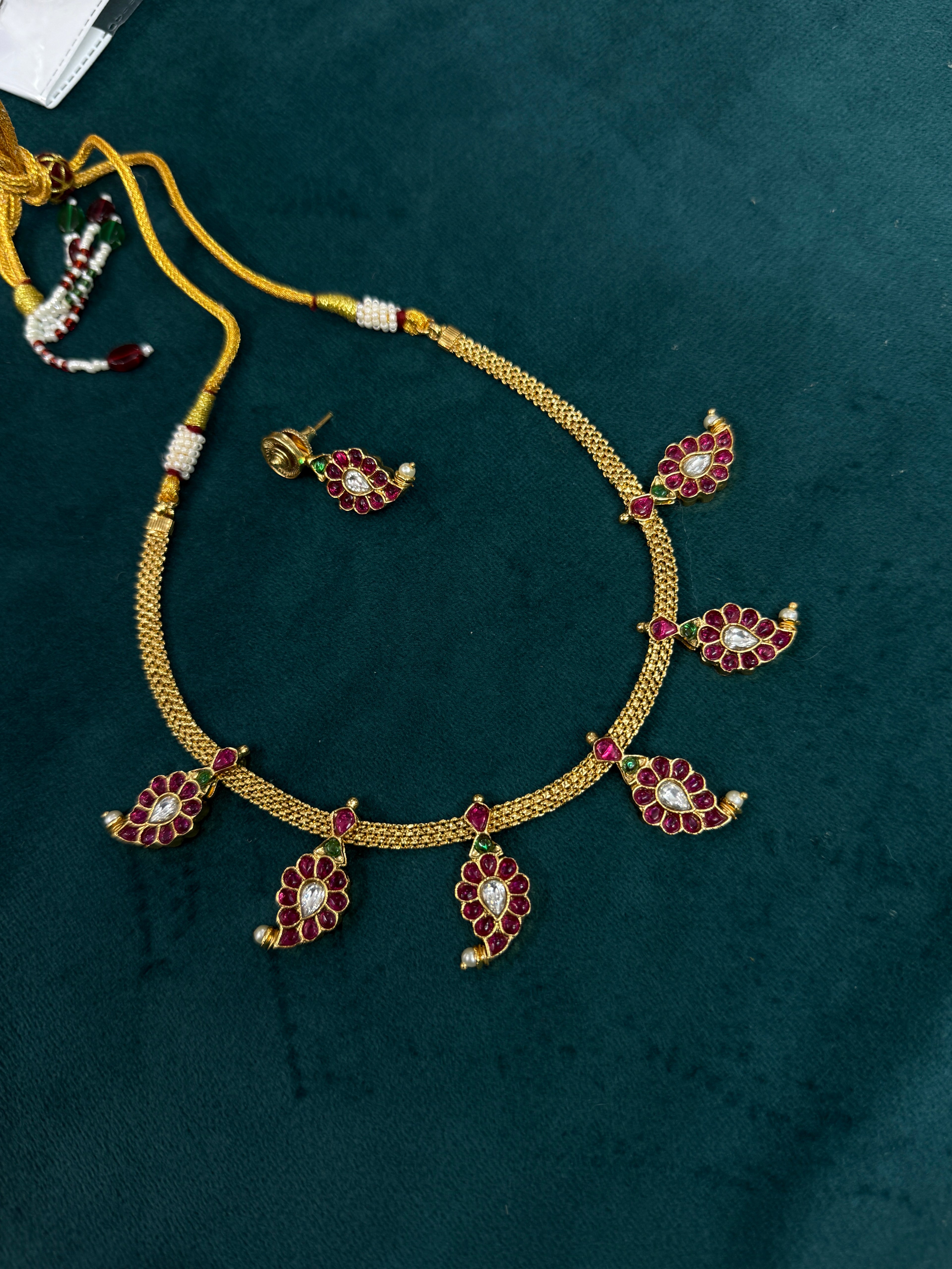 Ns770 reversible mango neckset one side is kemp and other side is kundans