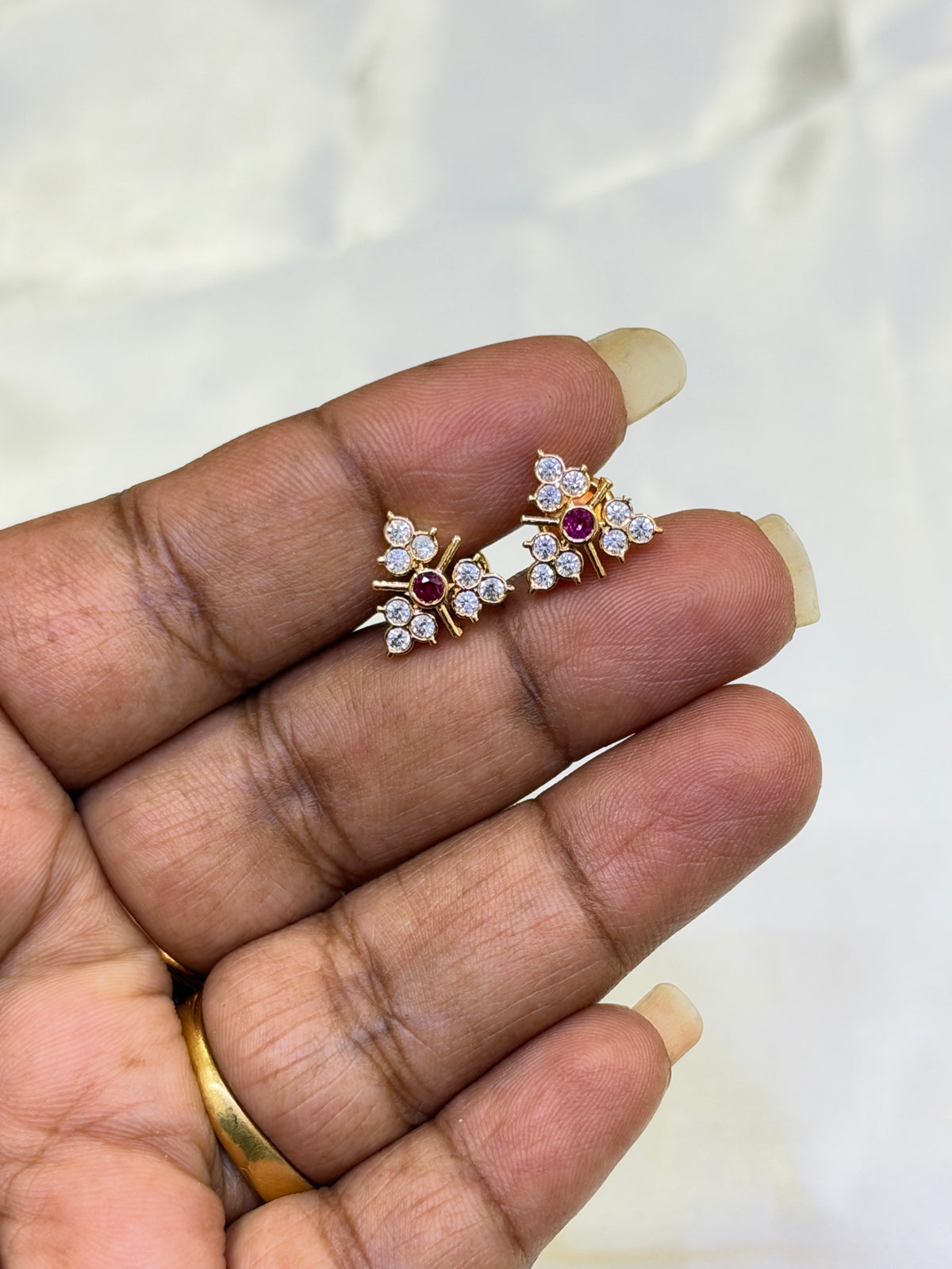 Ph900 Panchaloham flower back screw studs