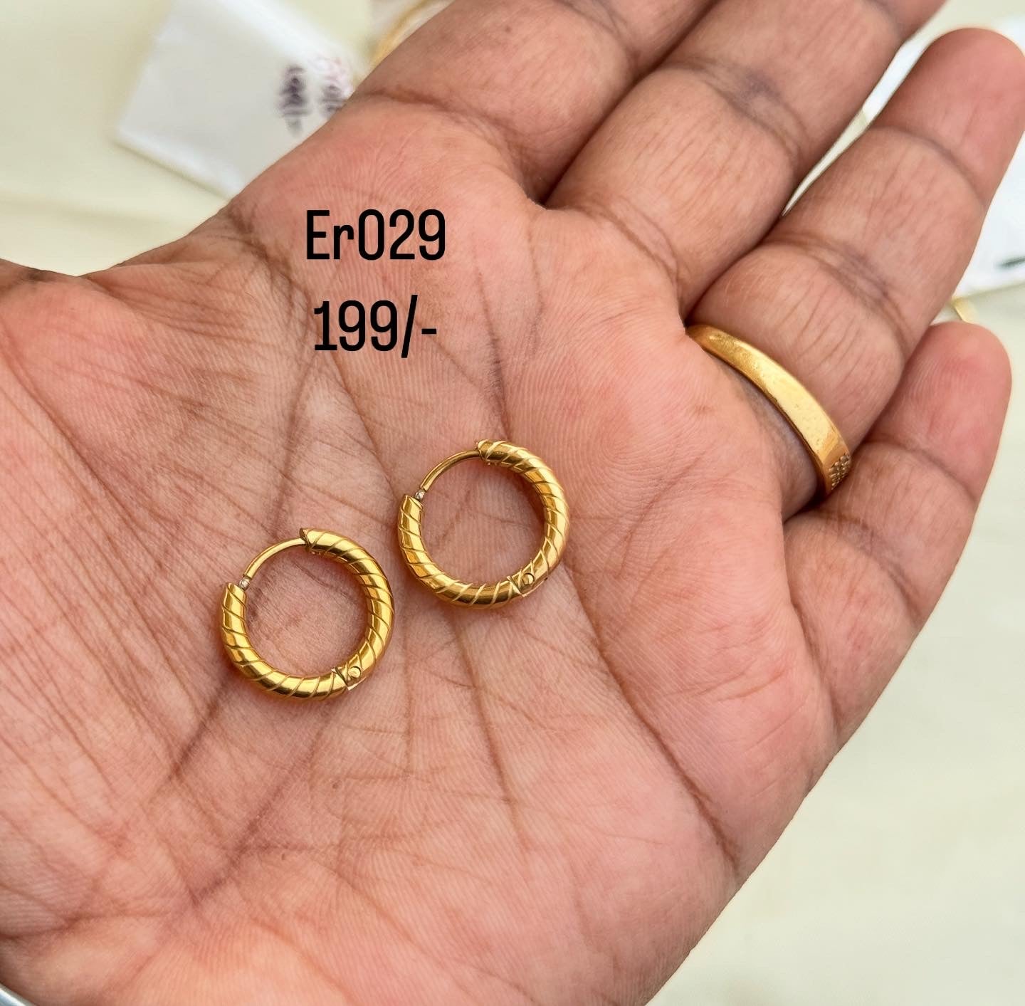 Daily wear Anti-tarnish hoops(color won't fade