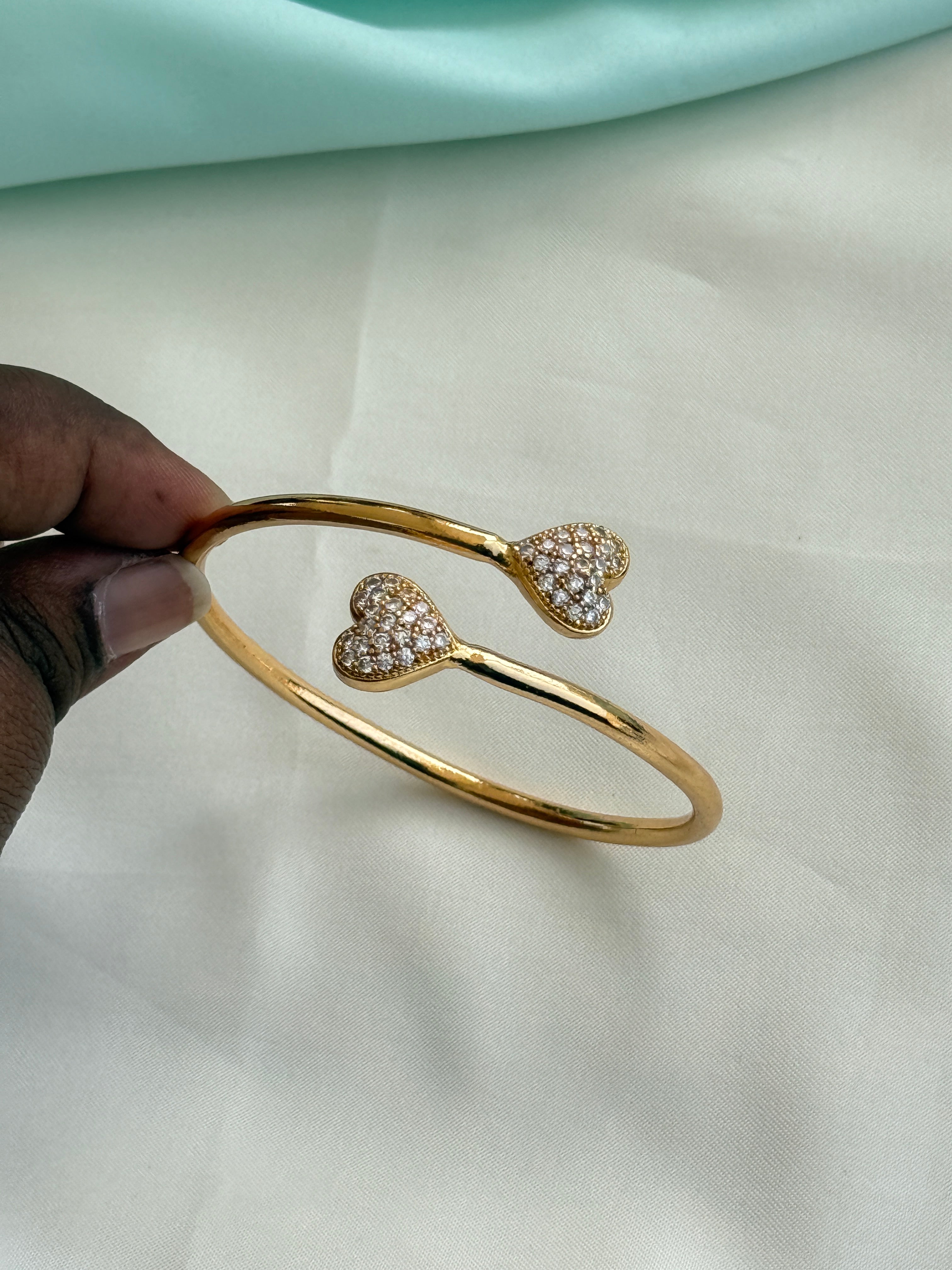Ph534 panchaloham polished heart stones 2.6 to 2.8 size openable kada