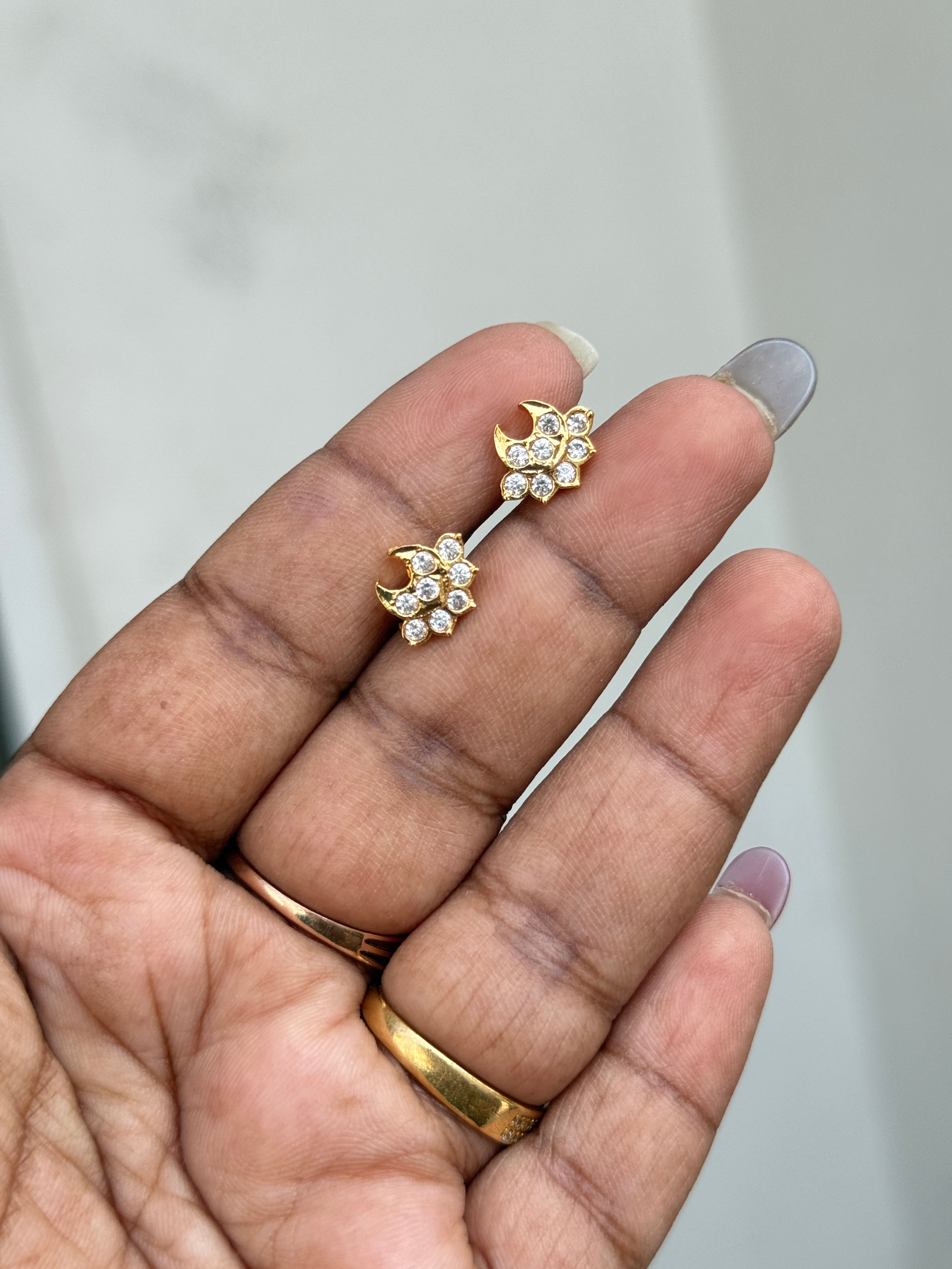 Ph271 halfmoon panchaloham studs suits for kids and adults