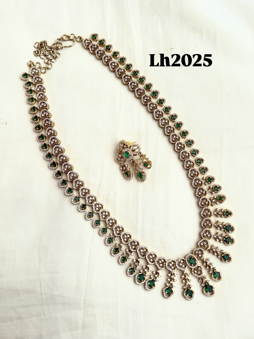 Lh2025 cz green stone long haram