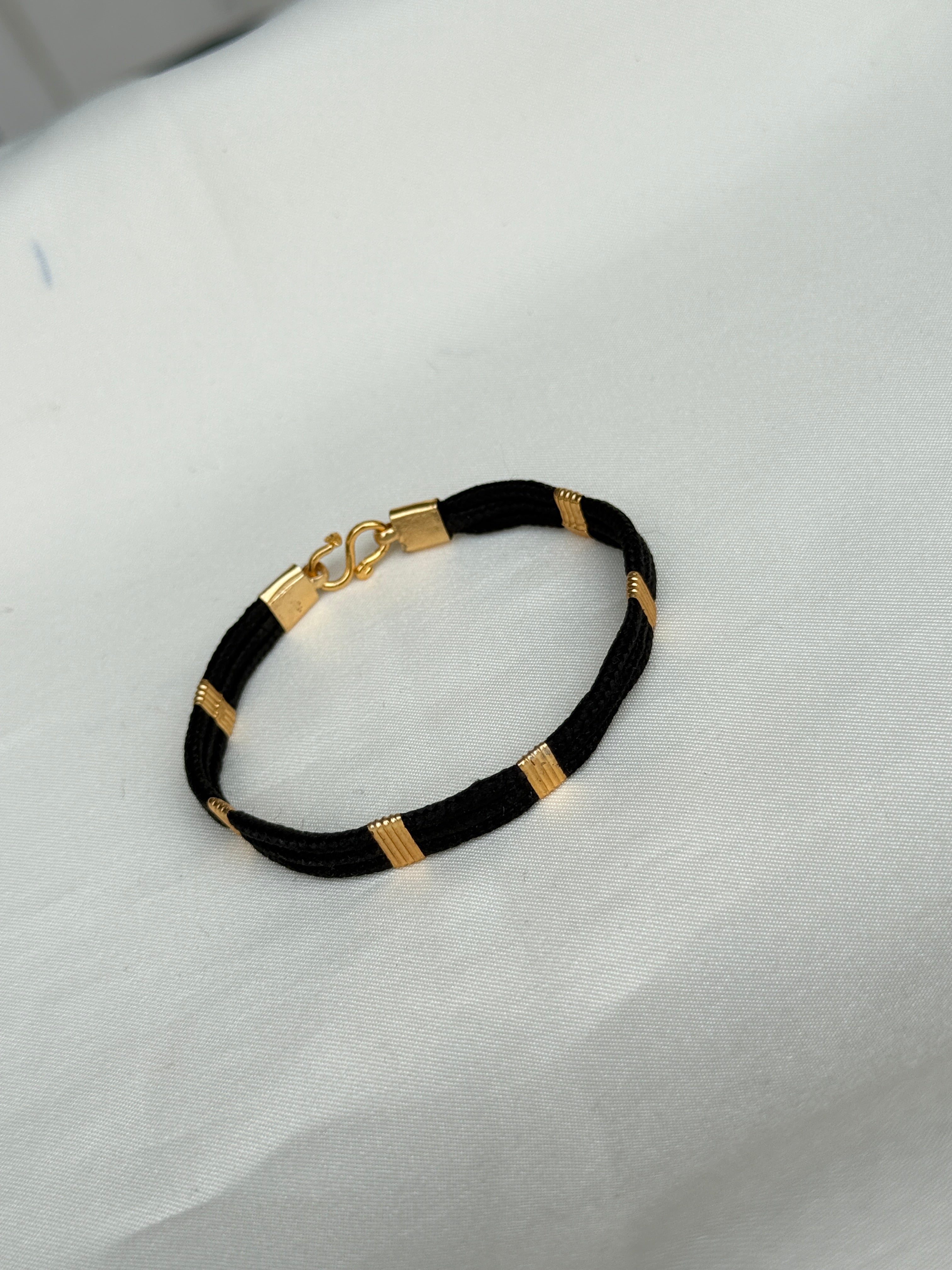 Ph420 panchaloham polished black thread kada