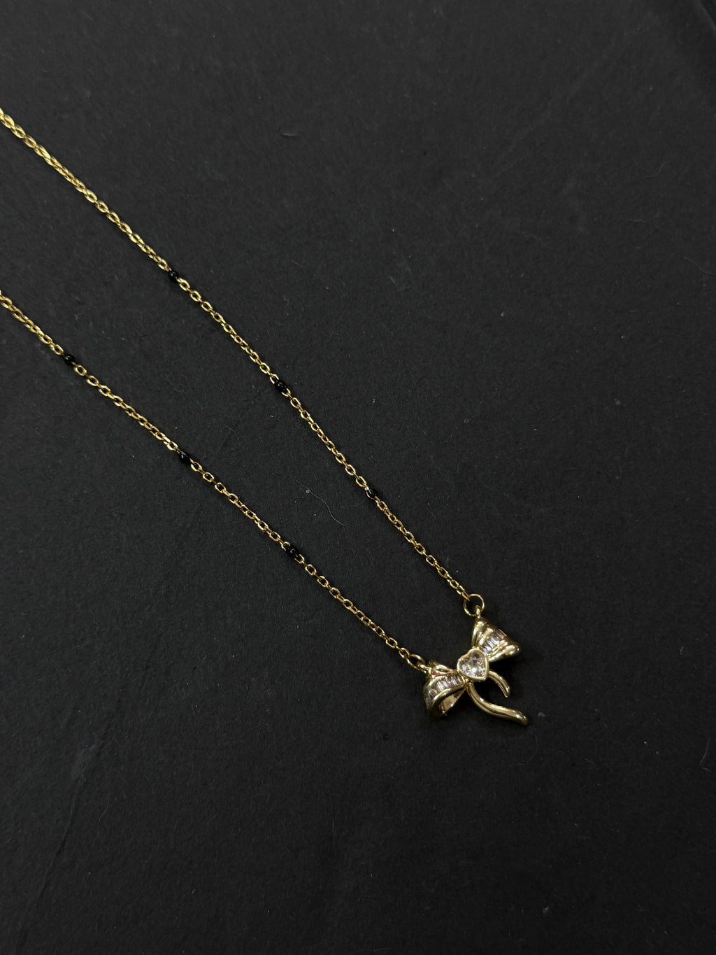 Bb039 Anti tarnish bow blackbeads