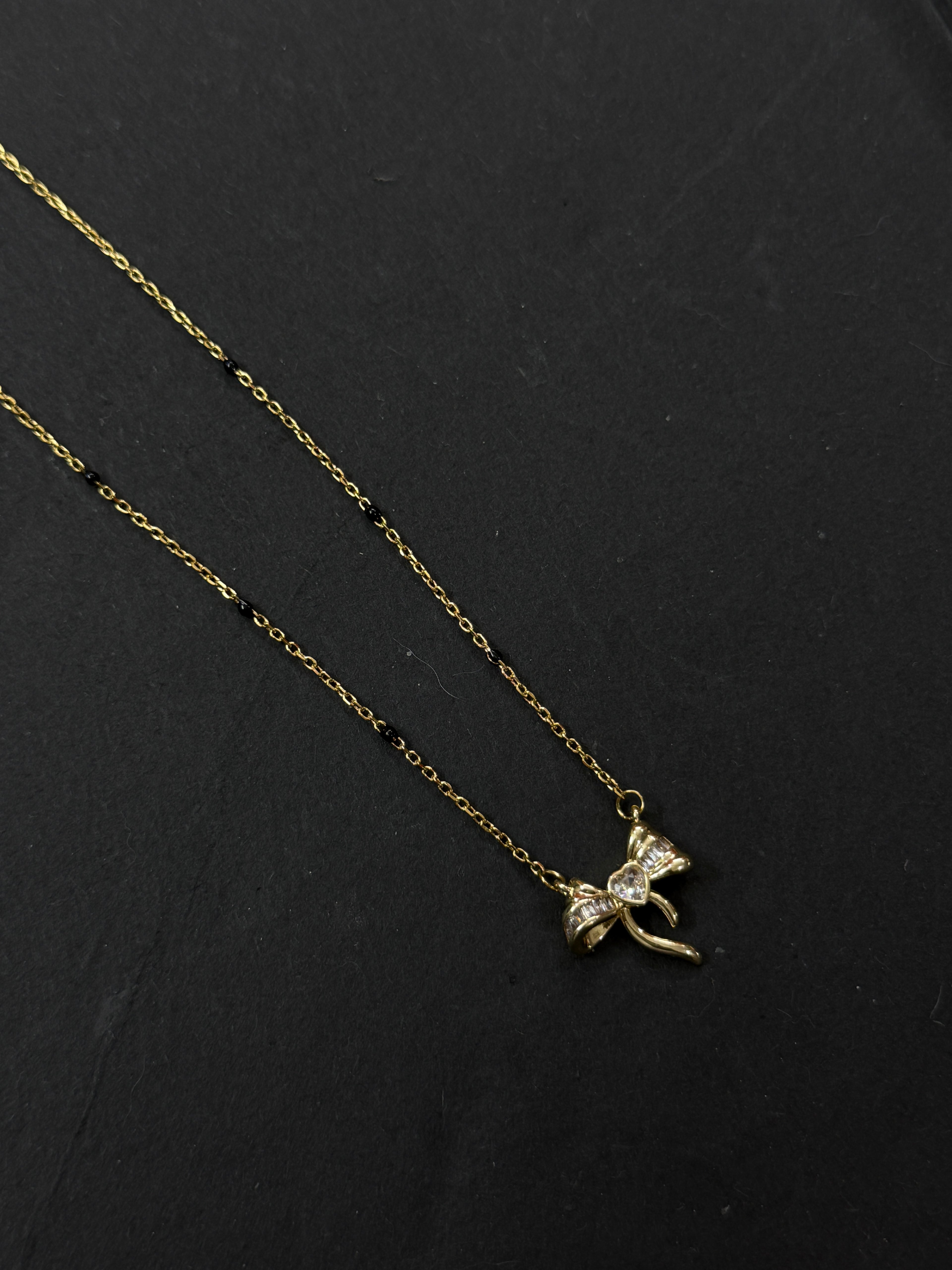 Bb039 Anti tarnish bow blackbeads