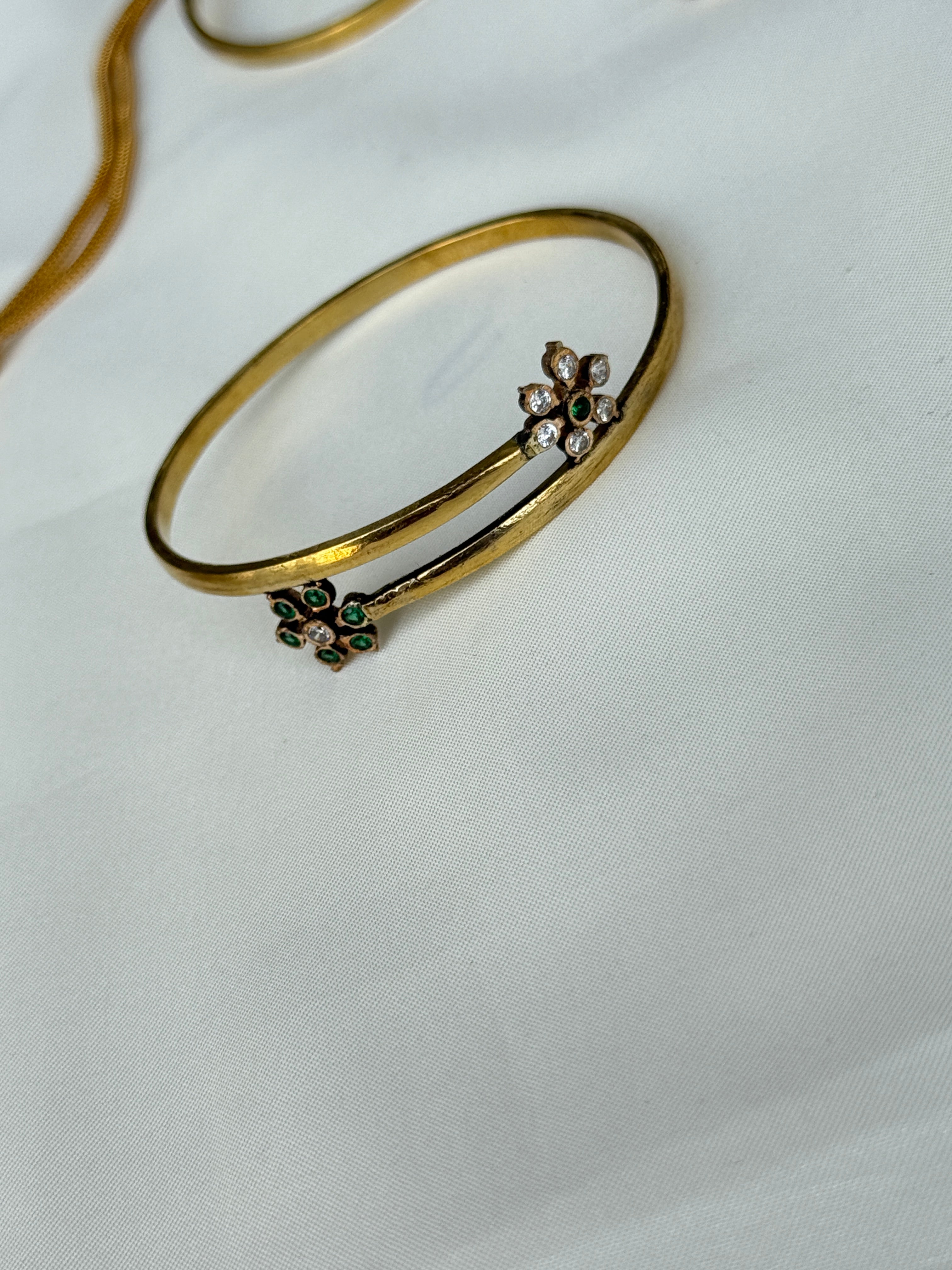 Br528 panchaloham flower kada bangle