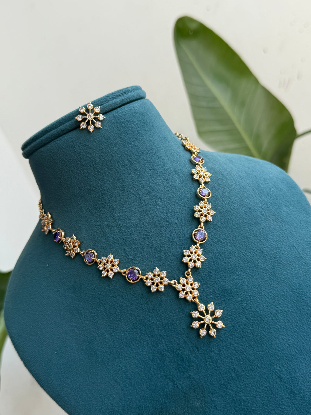 Ph156 panchaloham short neckset.with ear studs