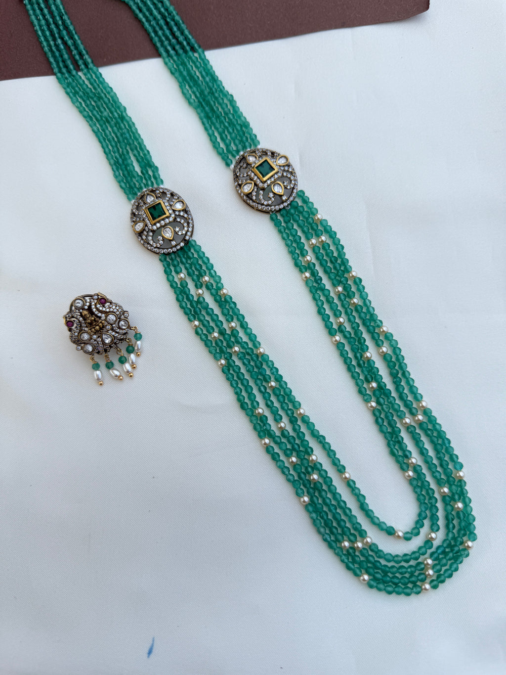 Ns544 5 layers Onex beads with side pendant