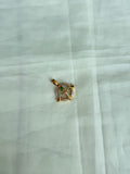 L001 arrow pendent