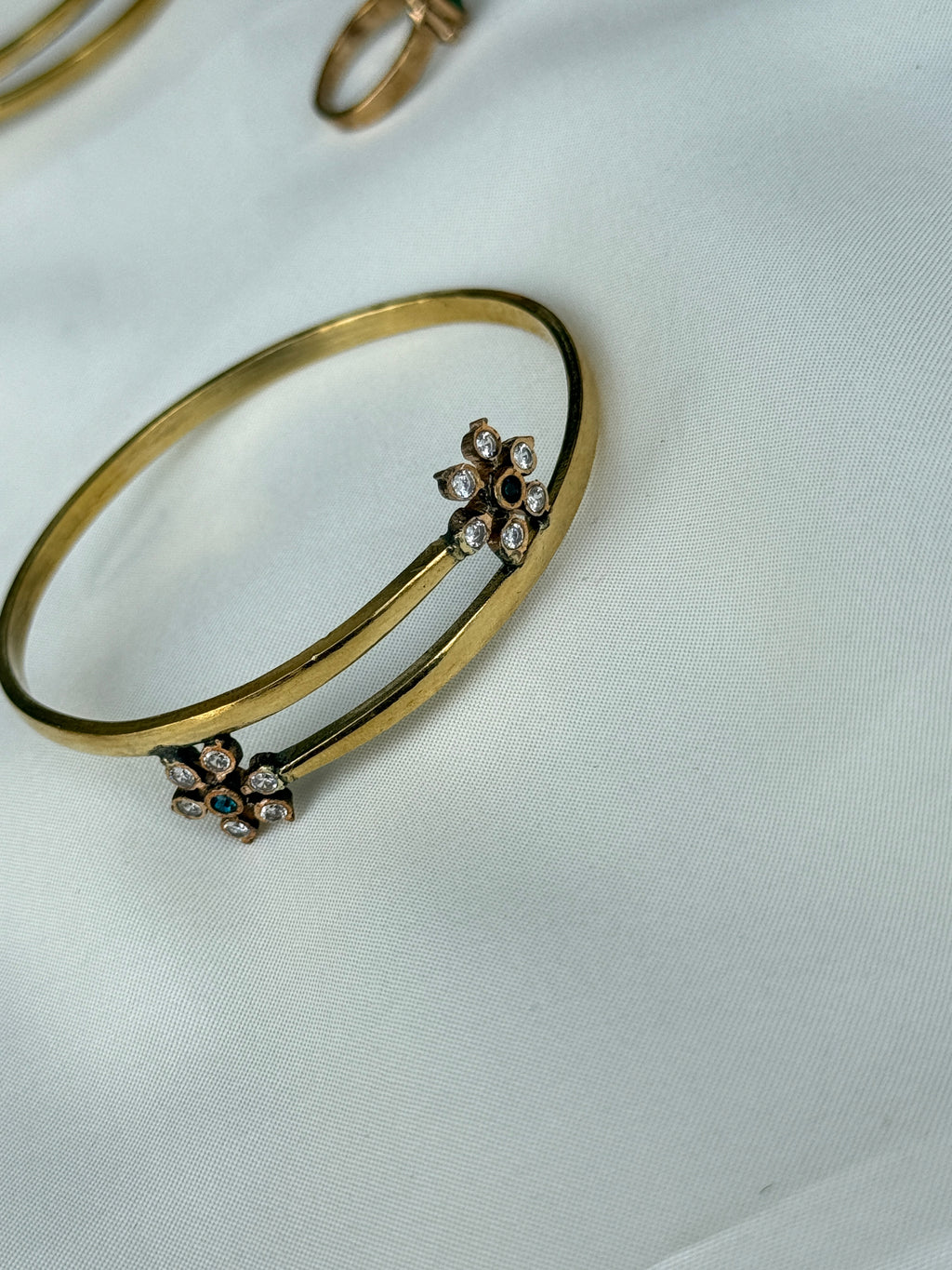 Br528 panchaloham flower kada bangle