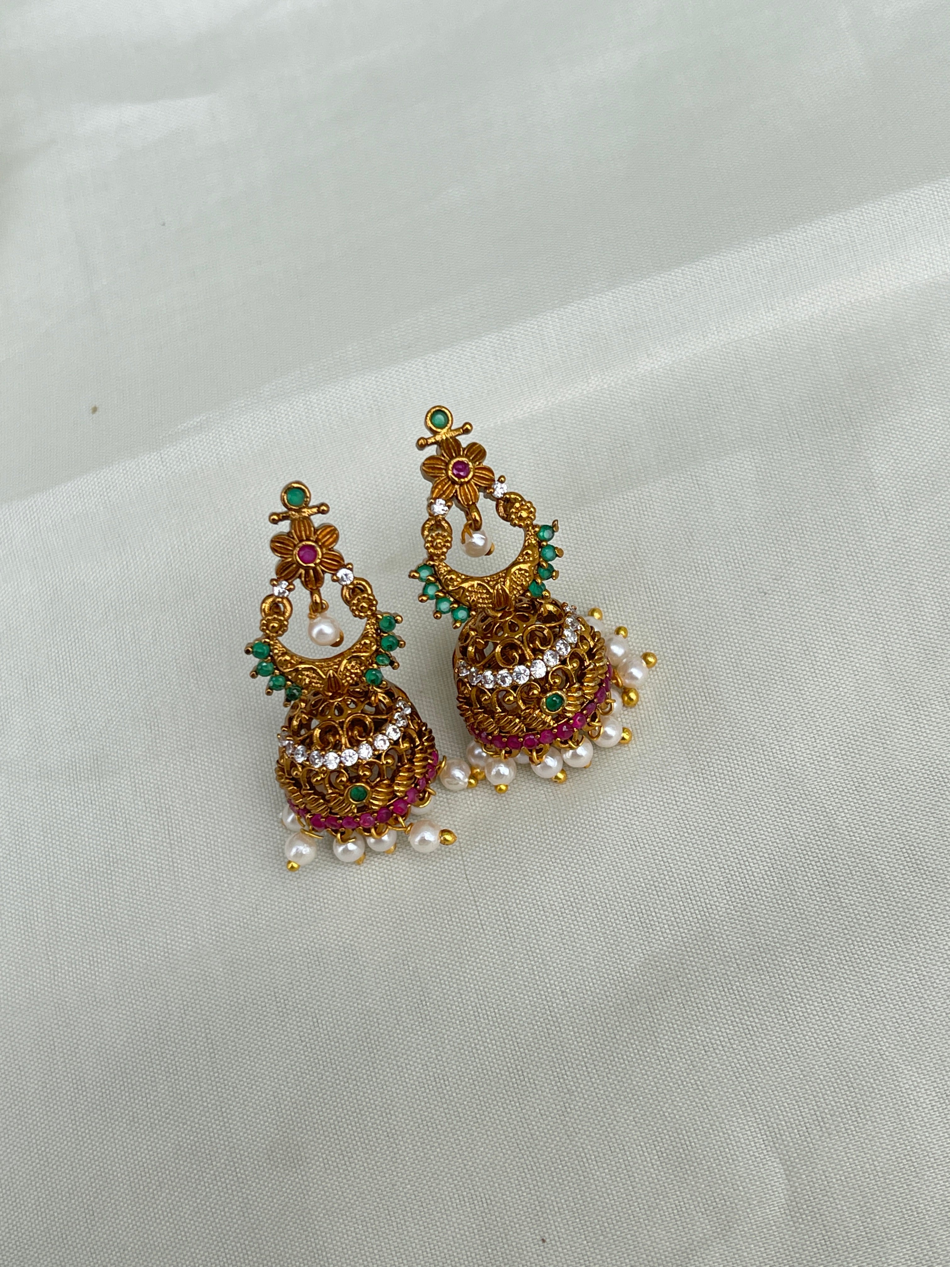 Small size chandbali butta earrings br5010