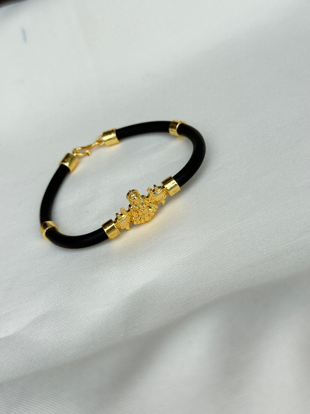 Ph166 micro gold 8 inches black rubber kada