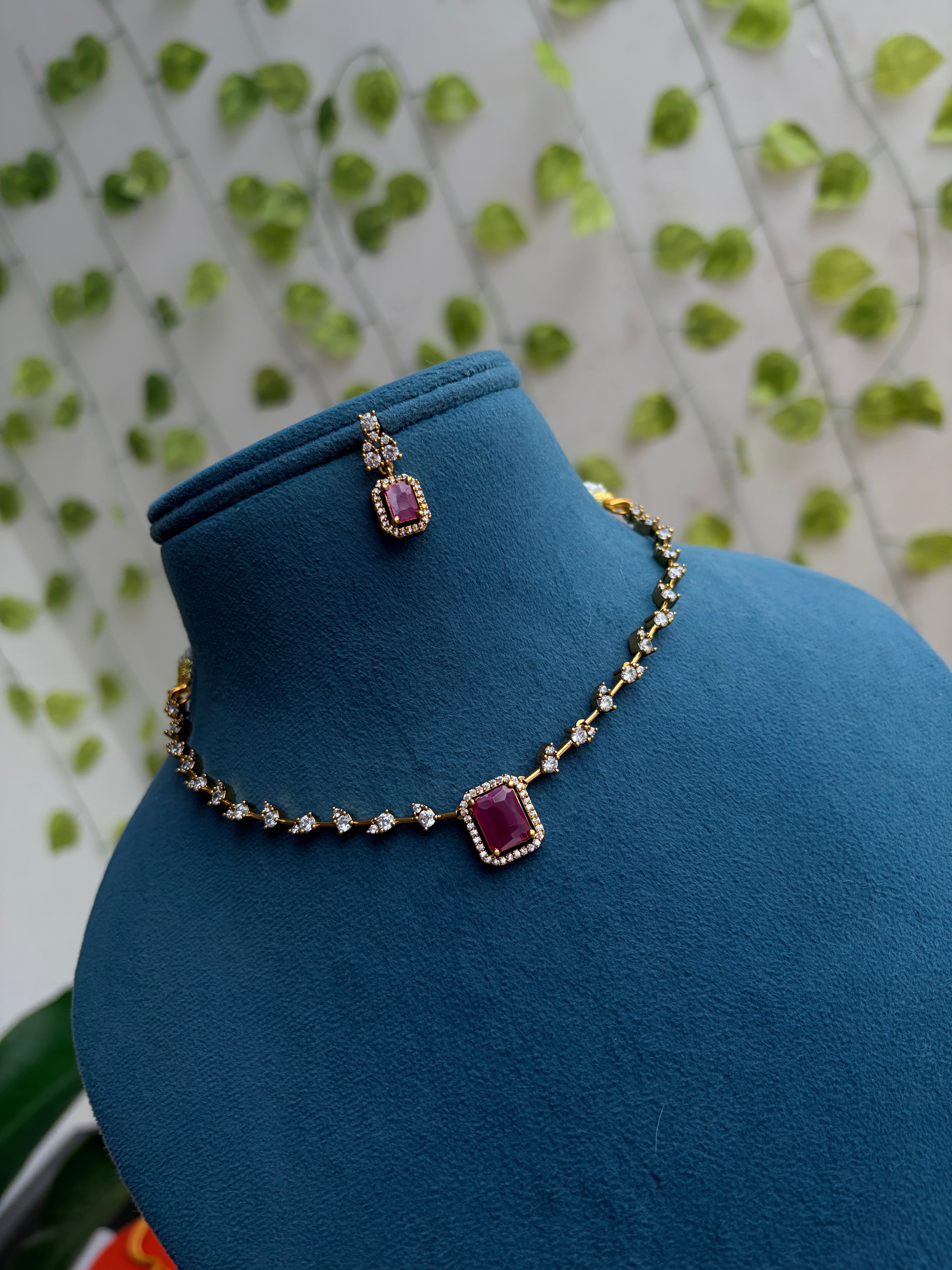 Simple Diamond polish short Neckset with Earrings Ns940