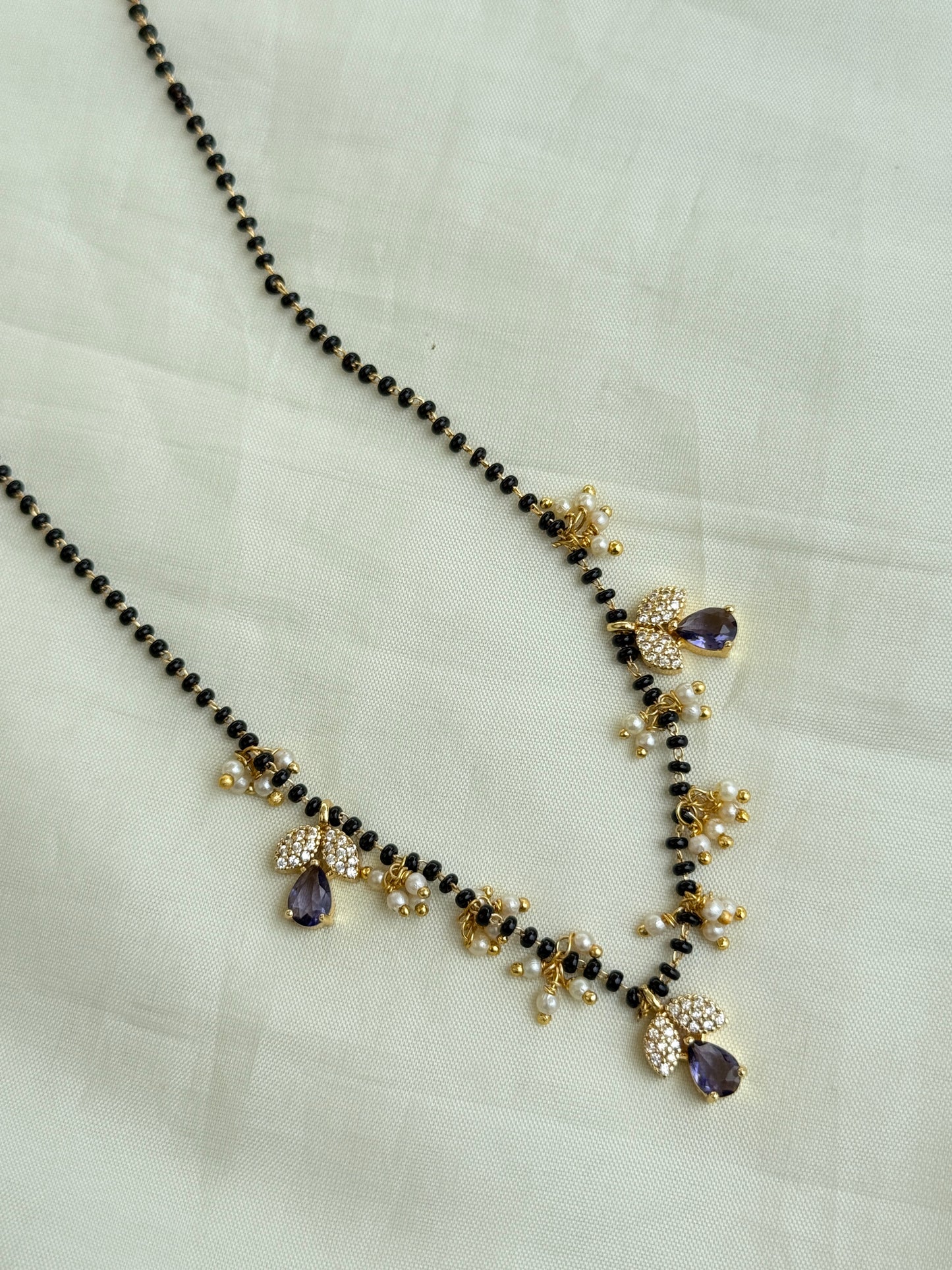 Bb005 single line leaf blackbeads in purple and green
