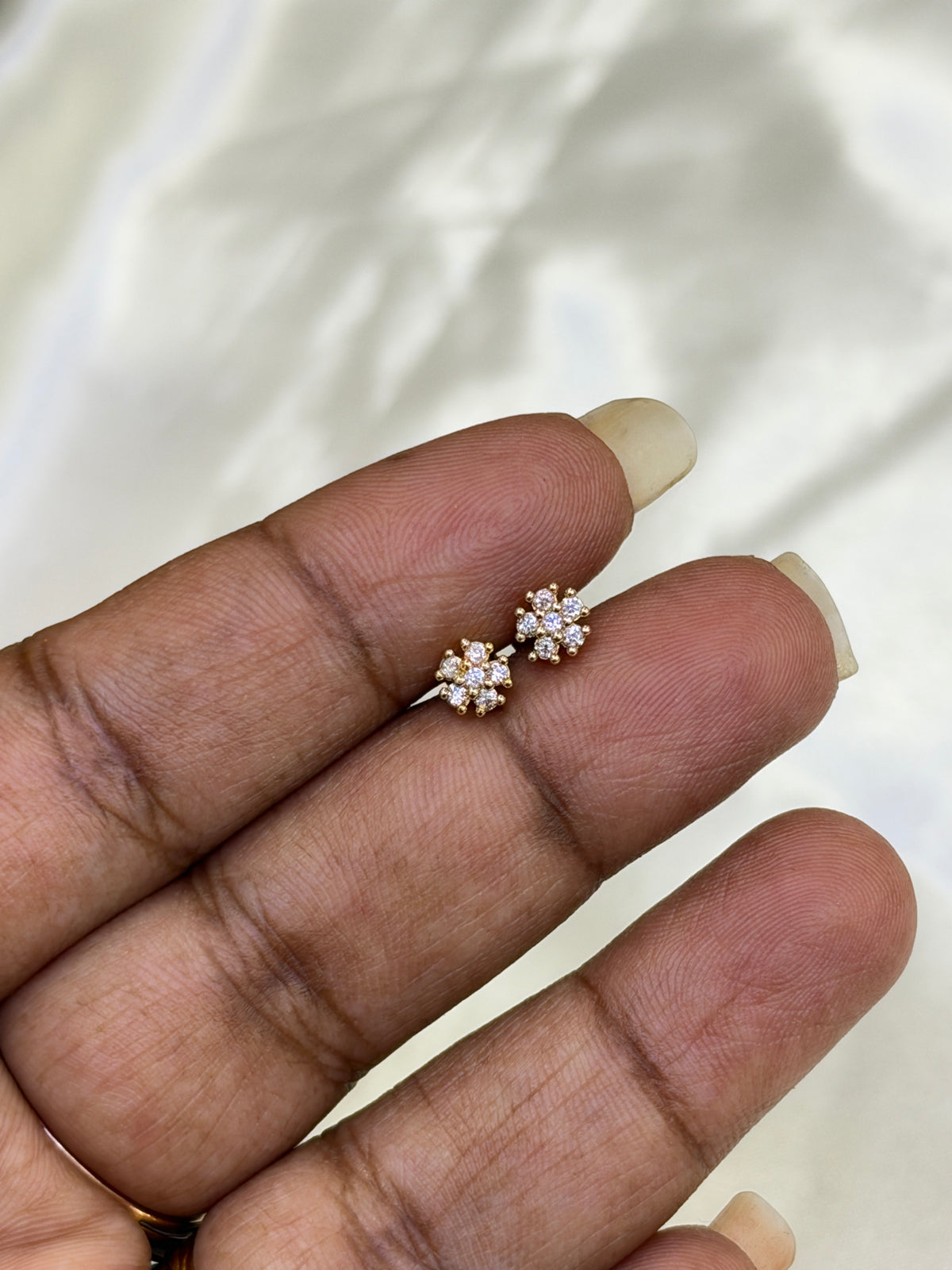 St204 flower stones second (2nd) top back screw stud
